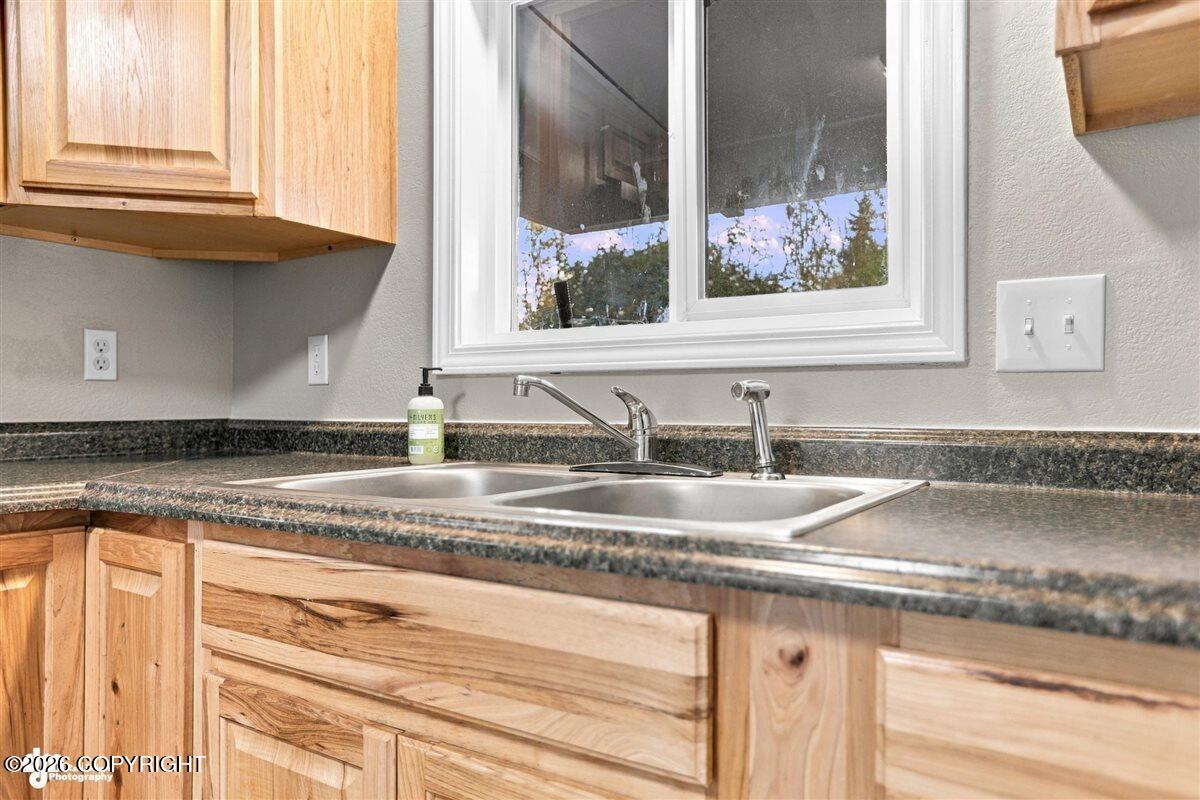 2440 Cottonwood Street Property Photo 9