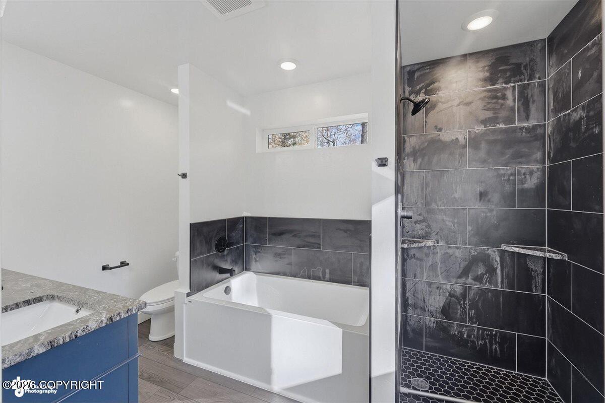 8285 N Onondaga Property Photo 23