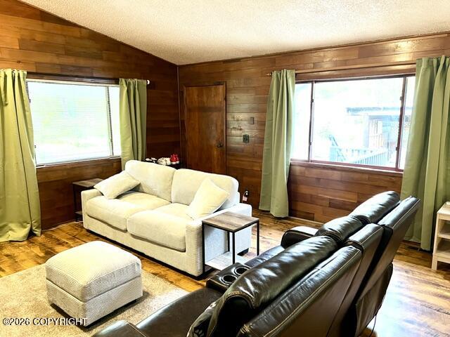 2850 W Riverdell Drive Property Photo 9