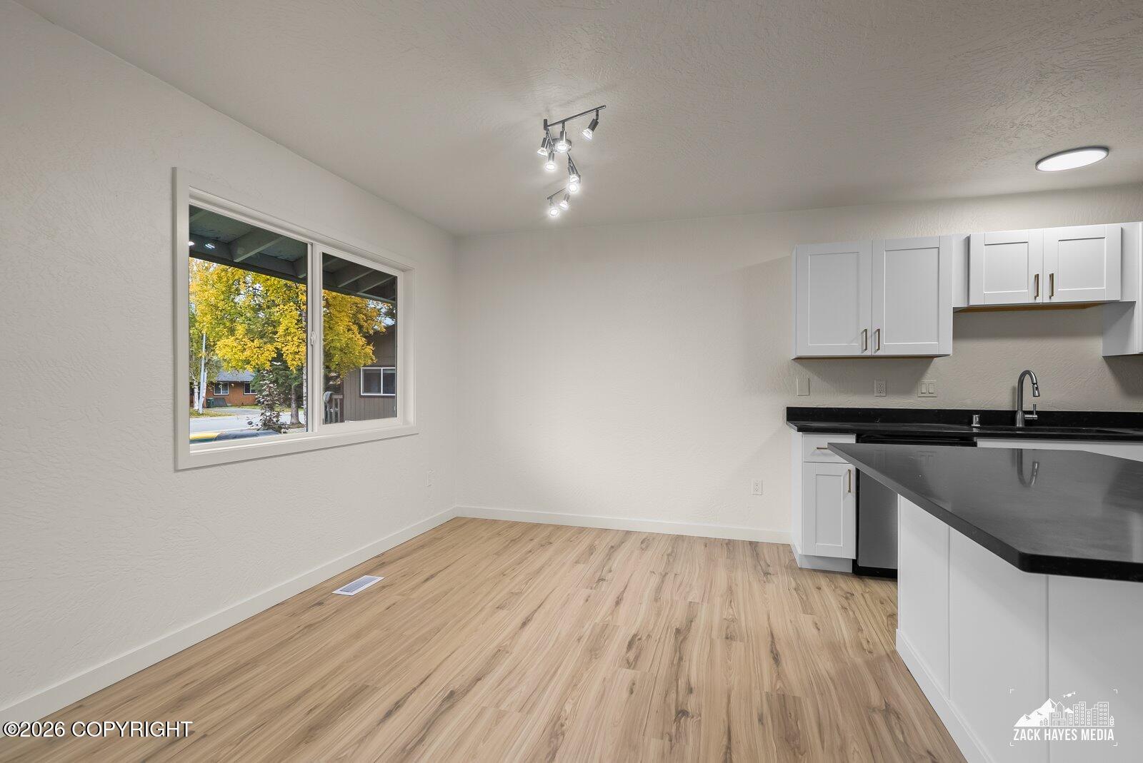7640 Pleasure View Circle Property Photo 11