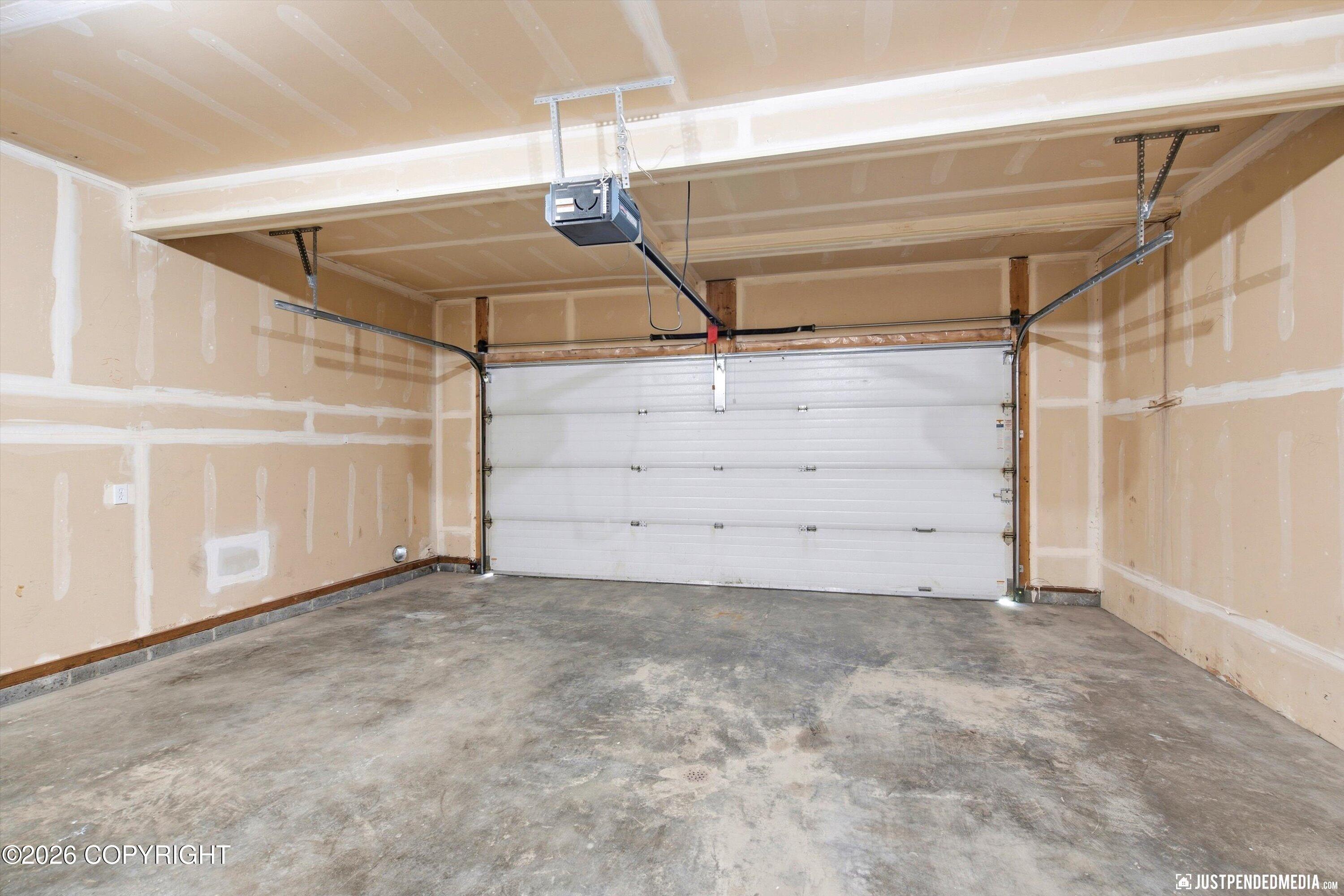 6398 Whispering Loop Property Photo 23