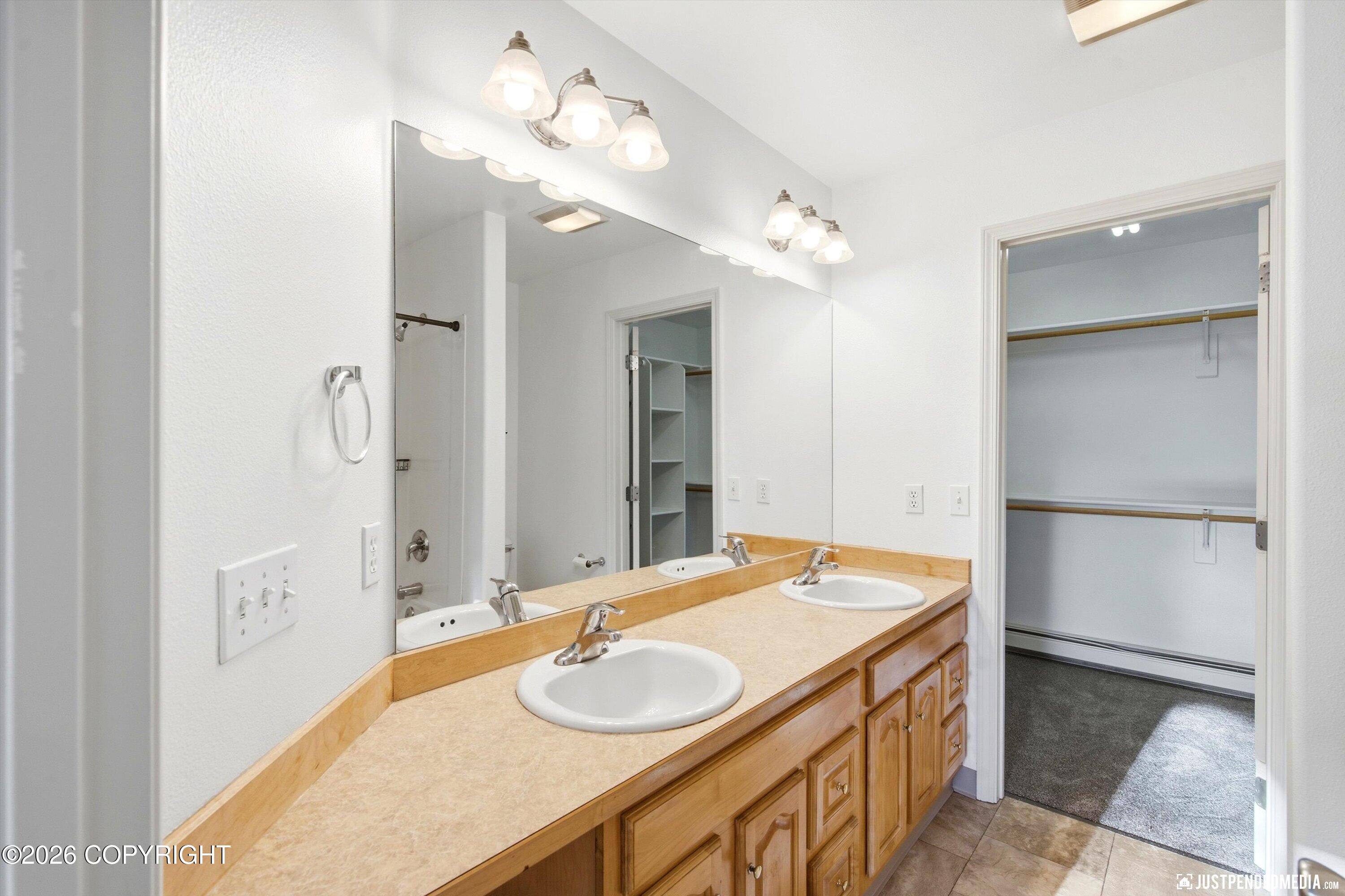 6398 Whispering Loop Property Photo 30