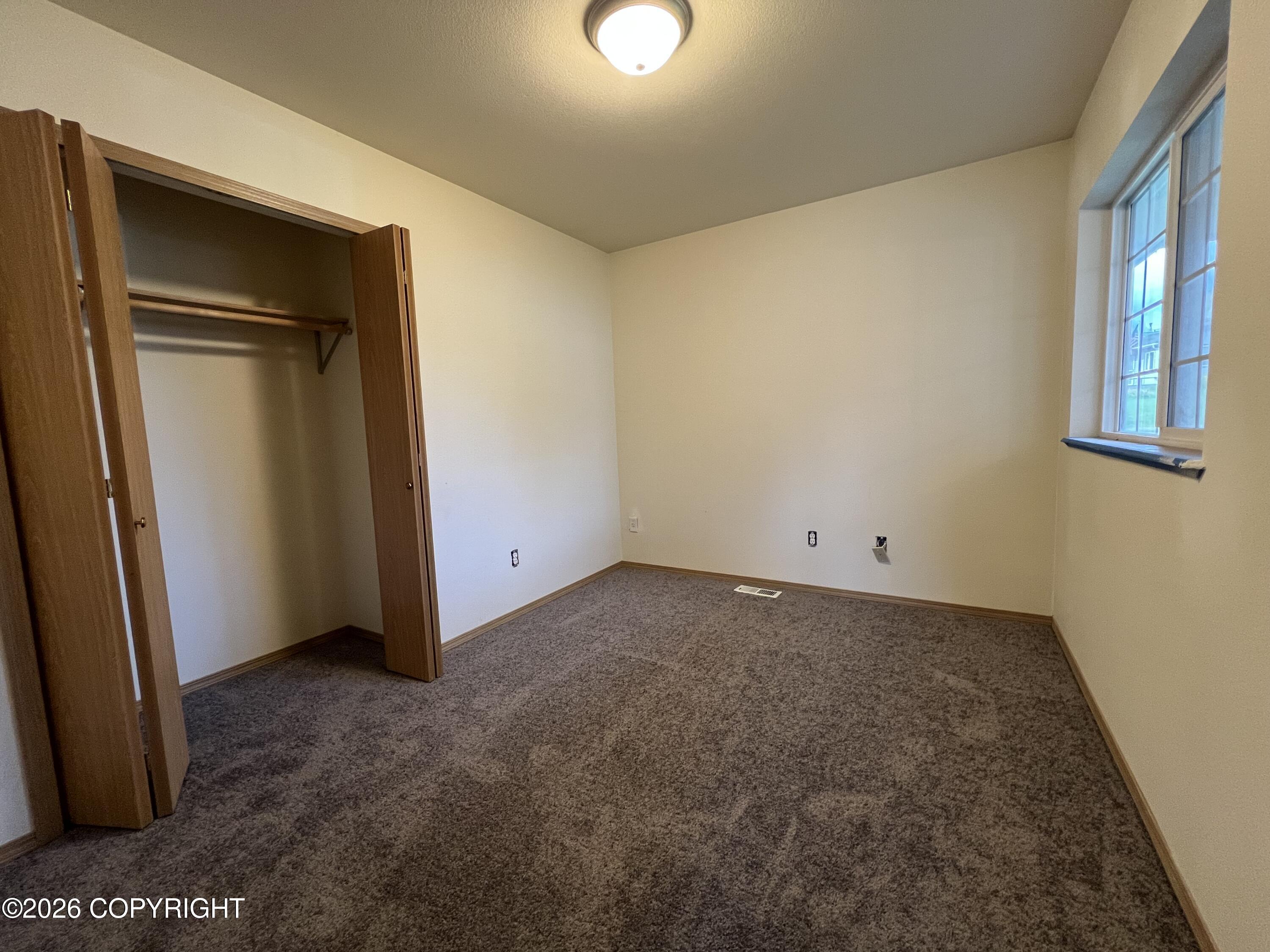 253 S Silver Tip Drive Property Photo 10