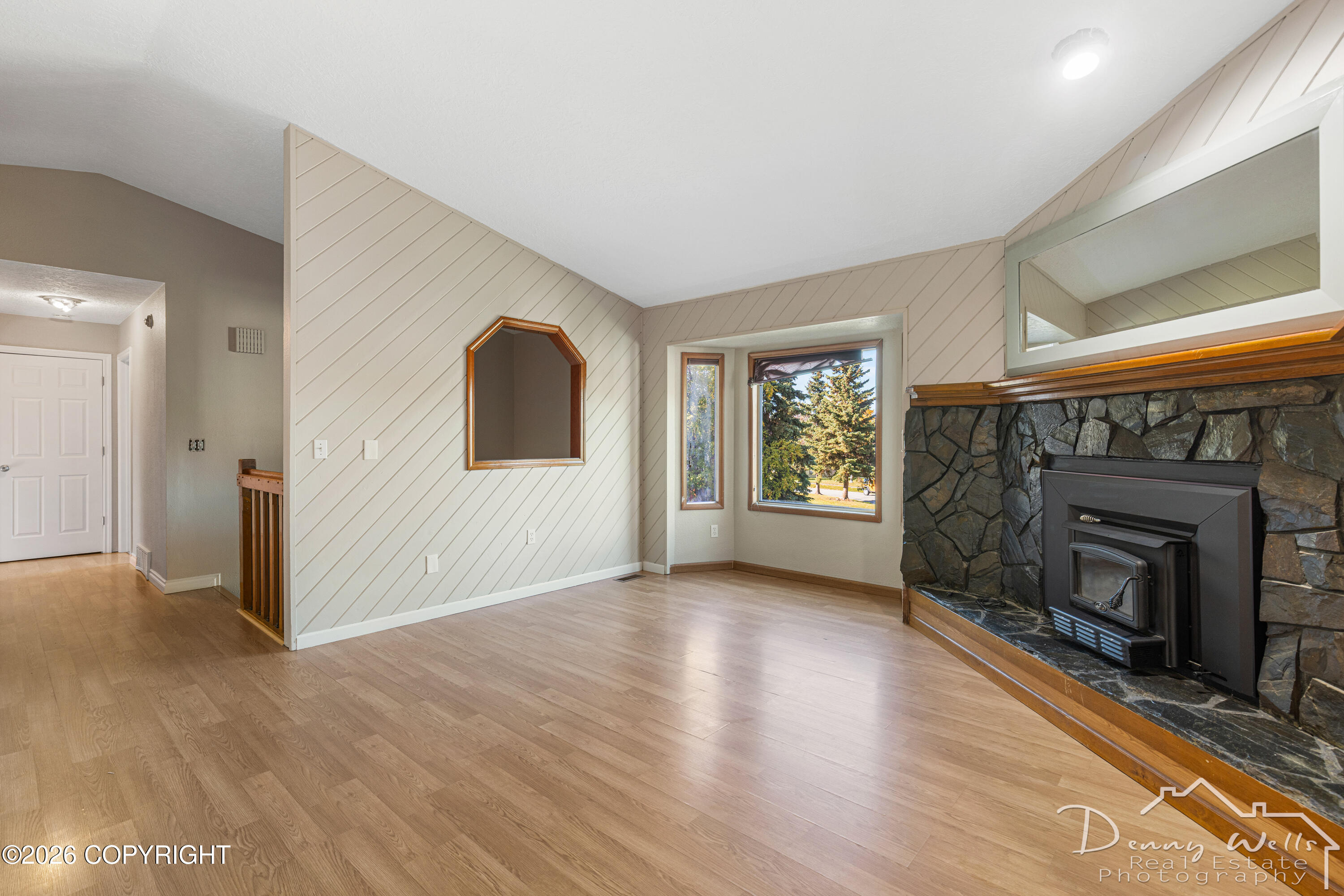 2130 Colony Loop Property Photo 3