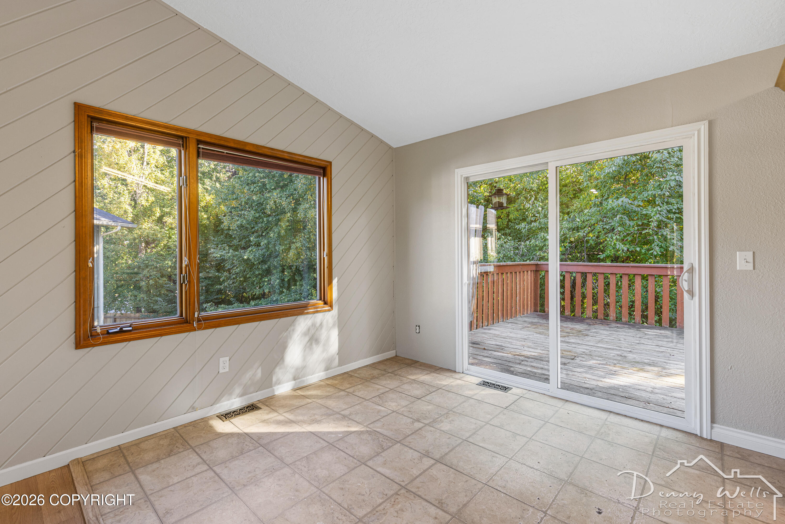 2130 Colony Loop Property Photo 6