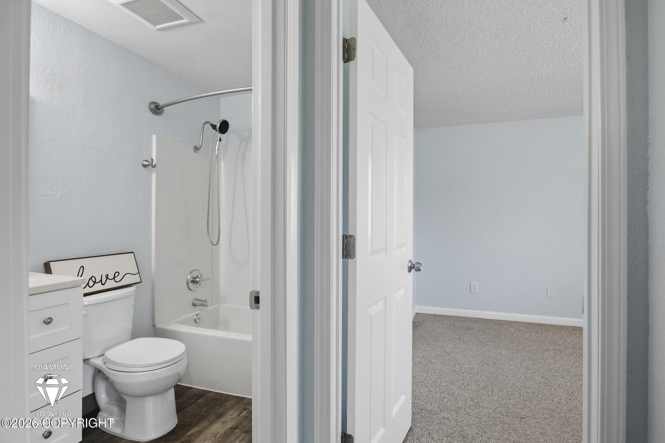 4352 Reka Drive Property Photo 9