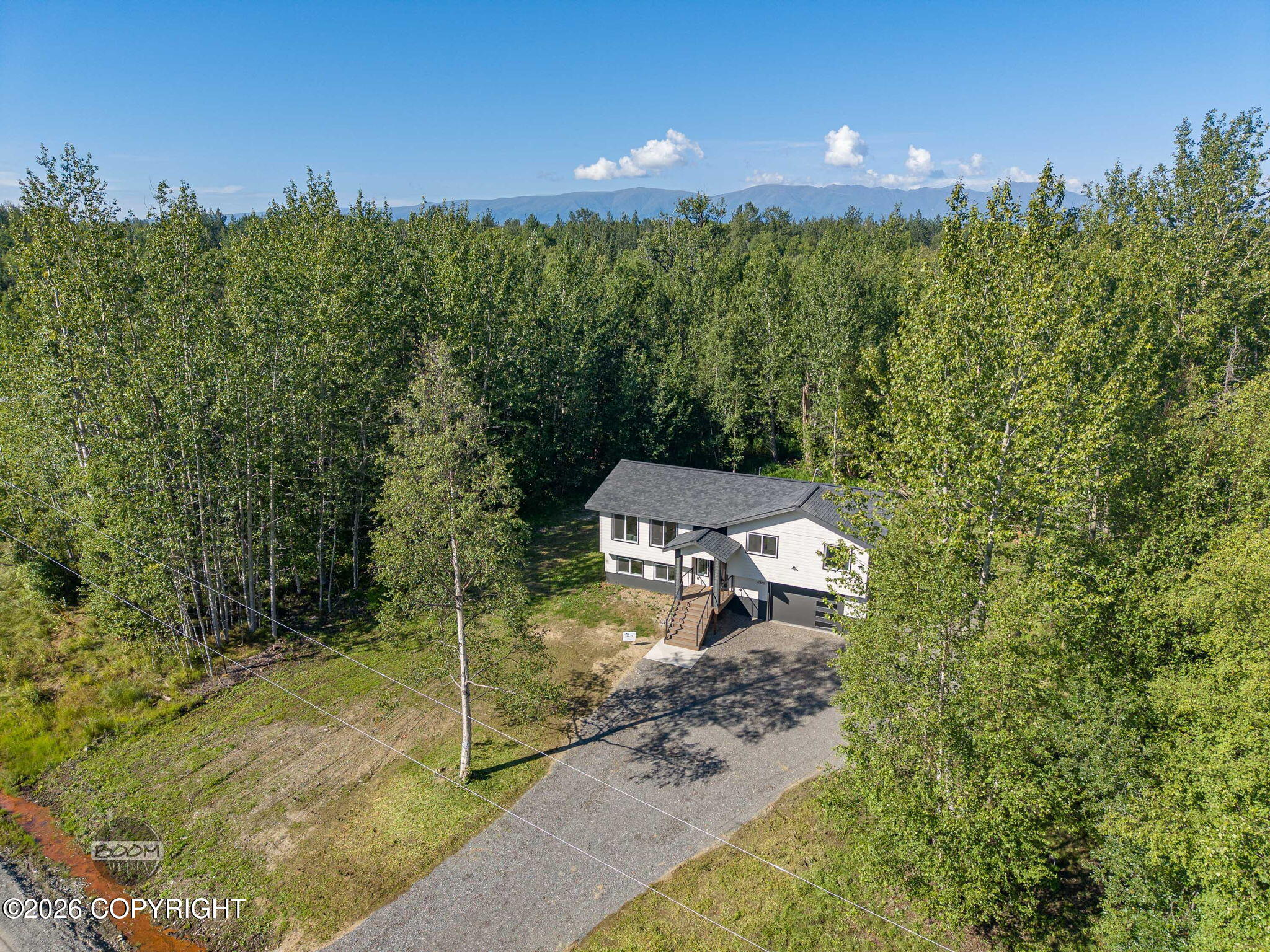 4725 E Dimond Way Property Photo 4