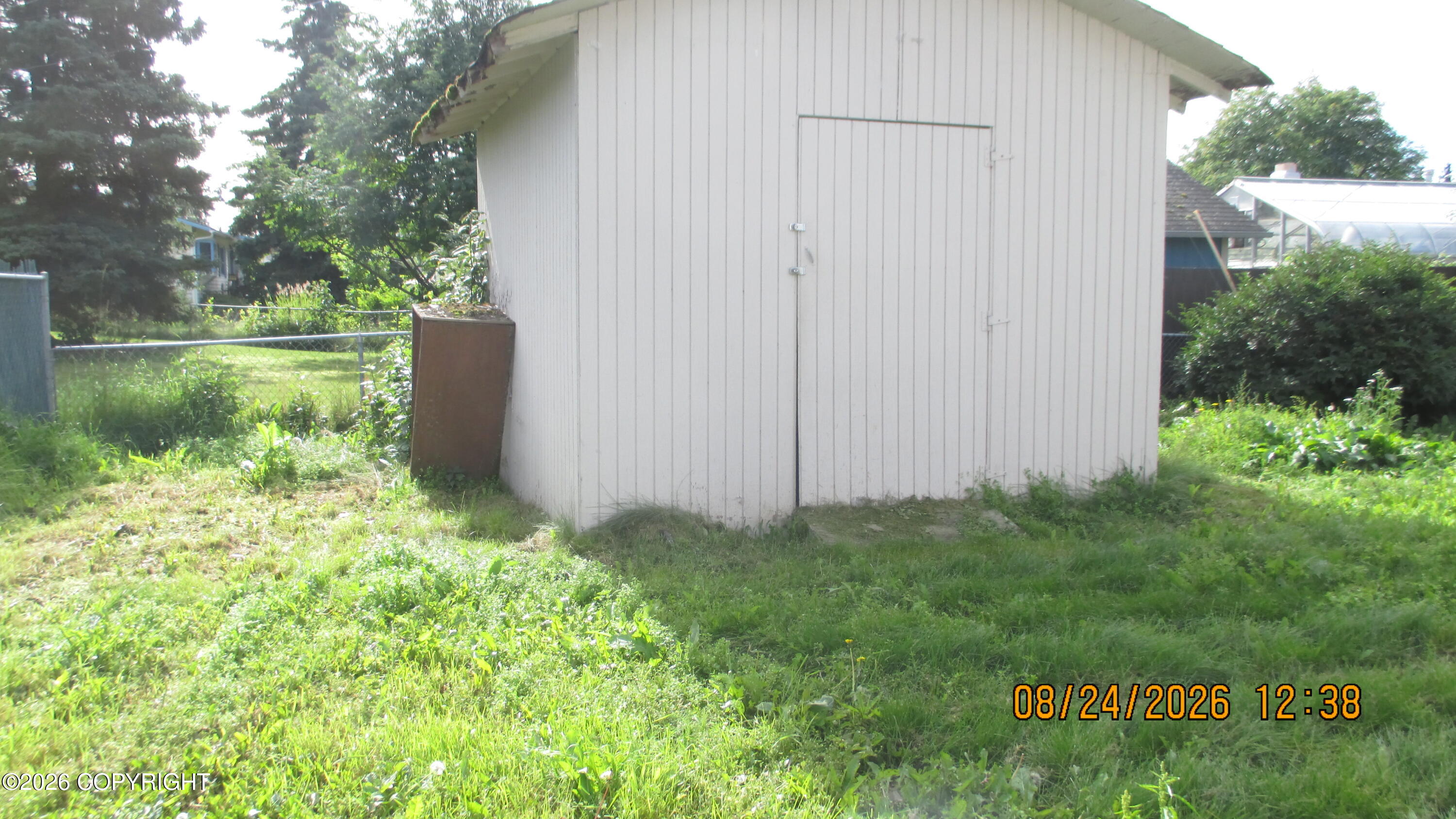 4210 E 3rd Avenue Property Photo 6