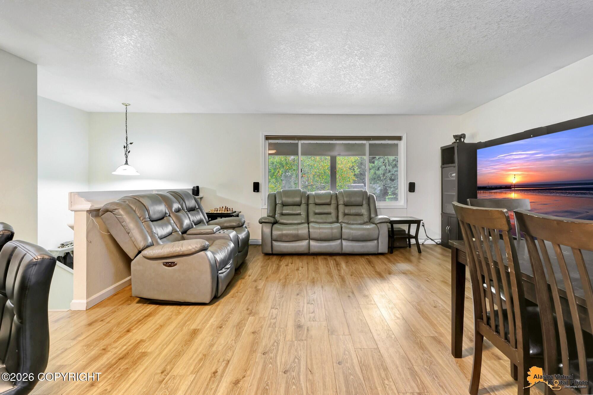 8430 Greenhill Way Property Photo 10