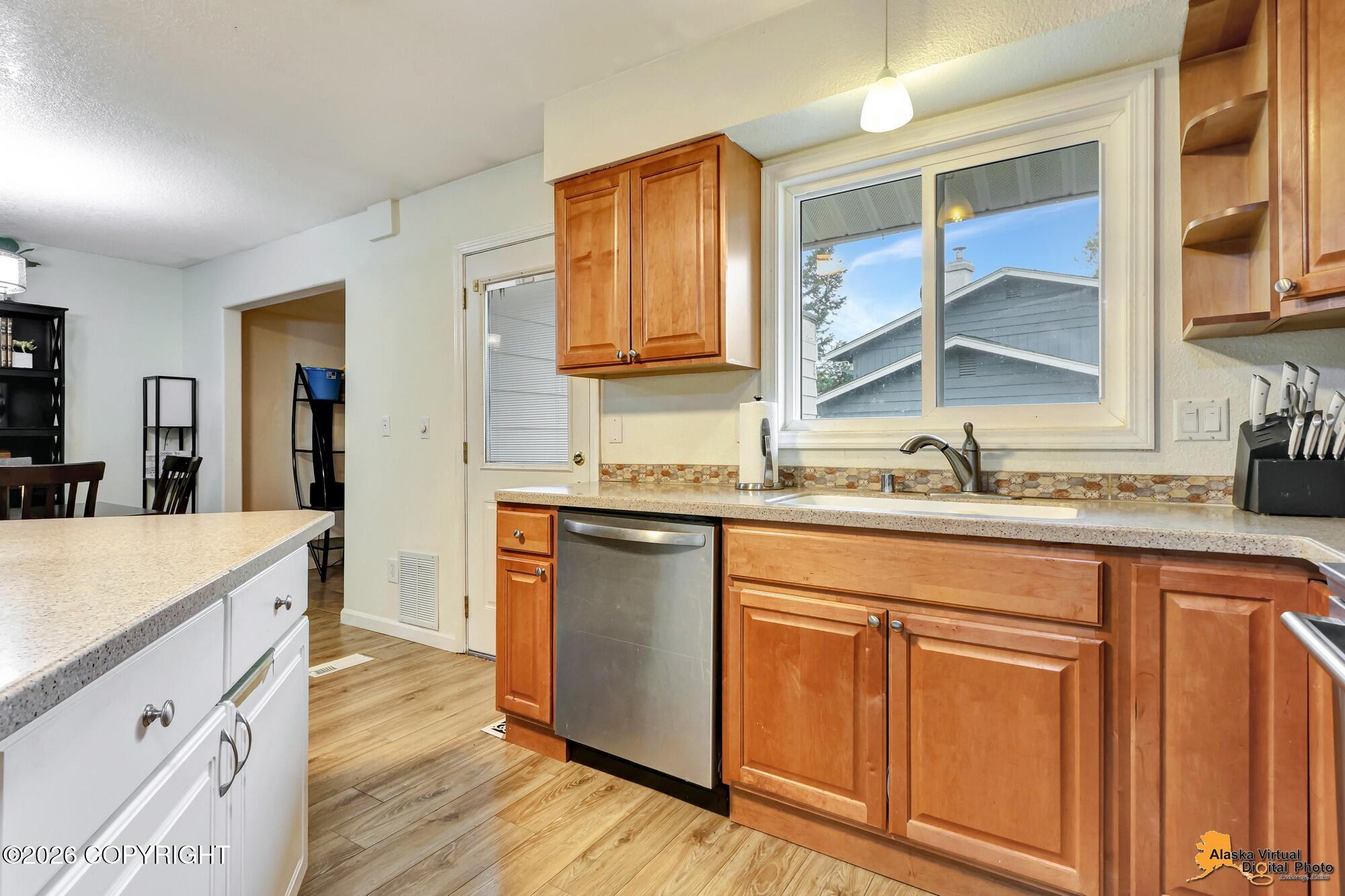 8430 Greenhill Way Property Photo 15