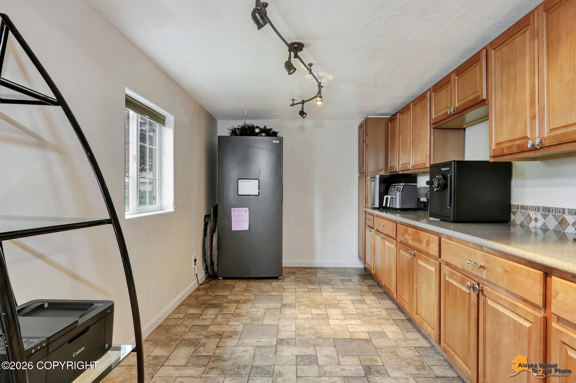 8430 Greenhill Way Property Photo 17