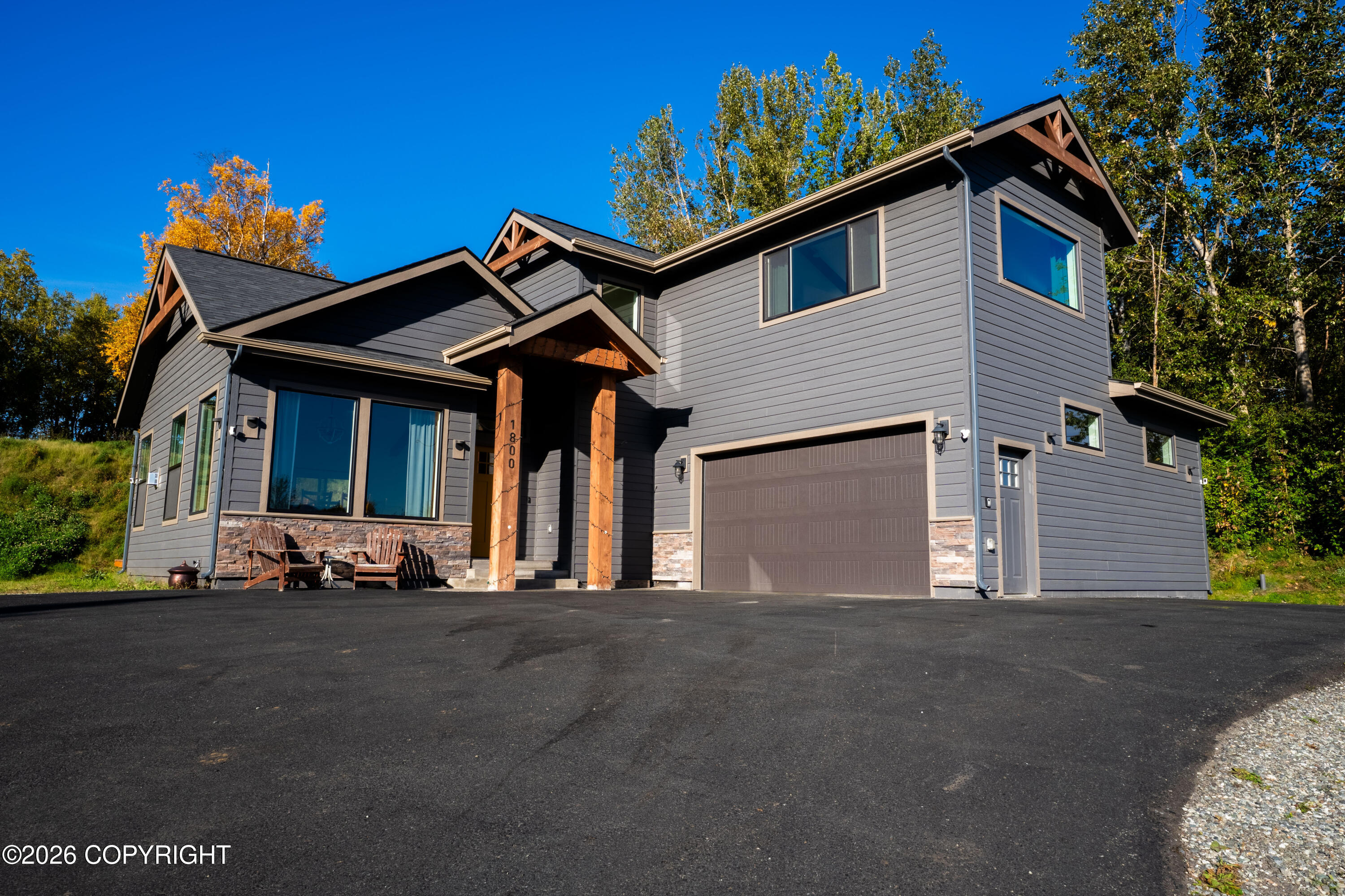 1800 N Equestrian Place Property Photo 1