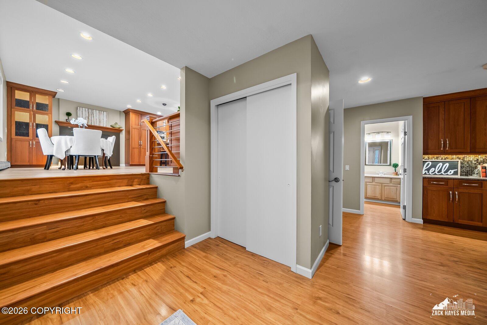 3303 Vassar Drive Property Photo 7