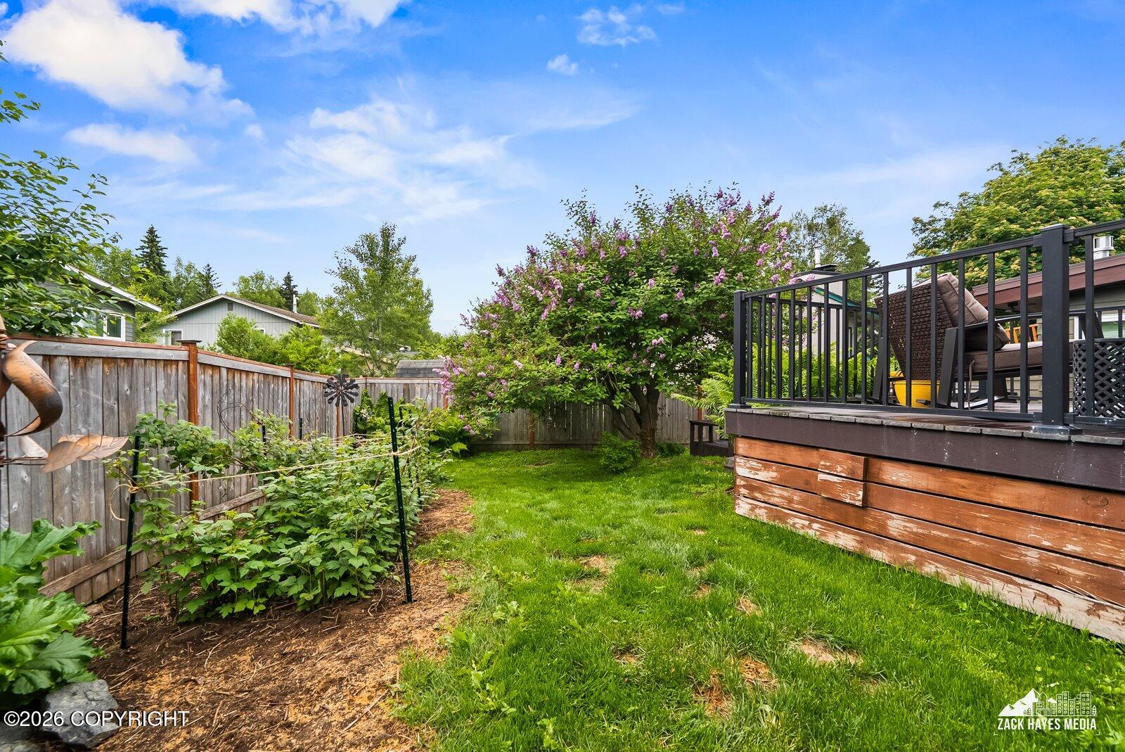 3303 Vassar Drive Property Photo 14