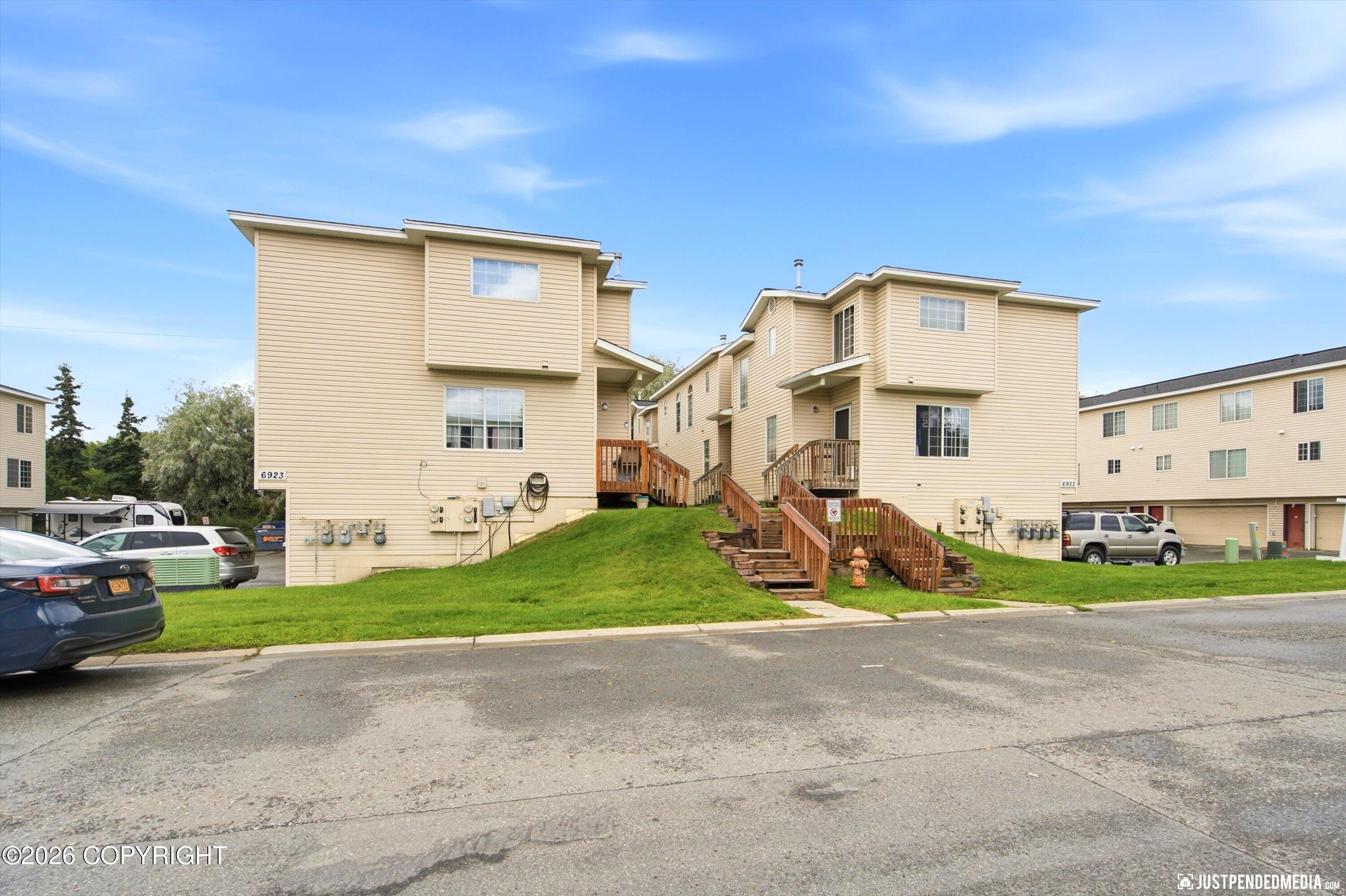 6933 Gold Kings Avenue #c Property Photo 1