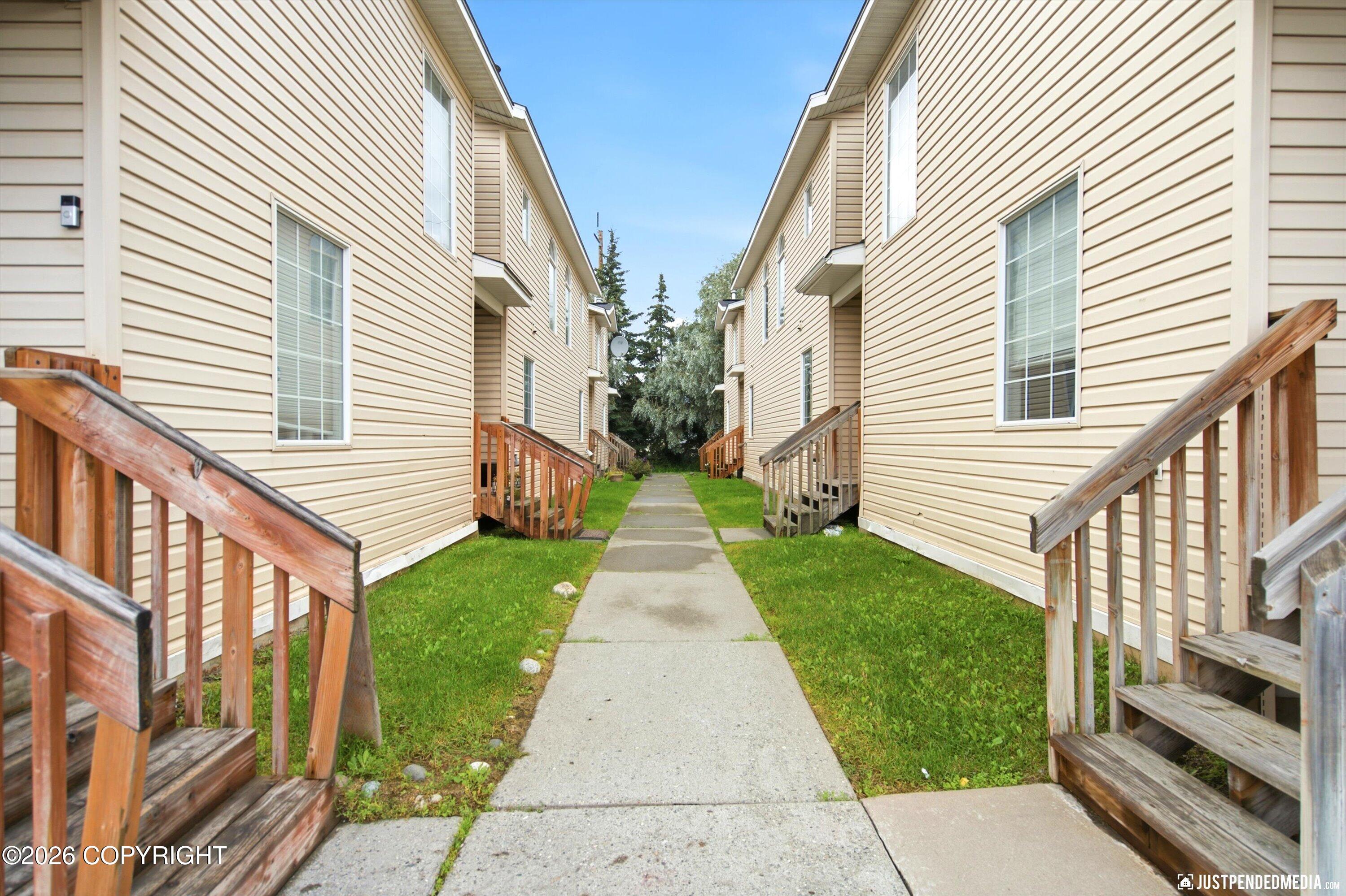 6933 Gold Kings Avenue #c Property Photo 3