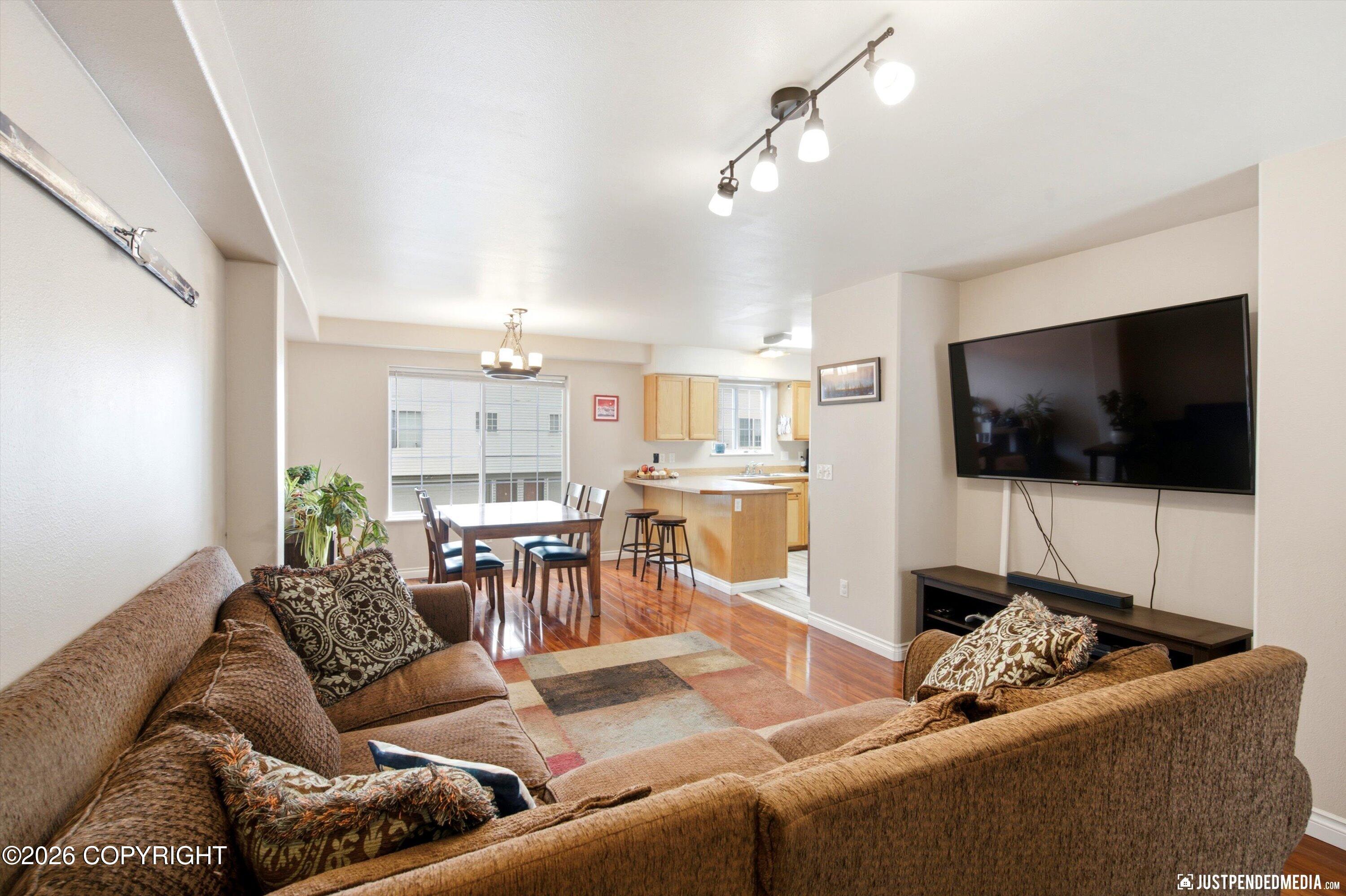 6933 Gold Kings Avenue #c Property Photo 8