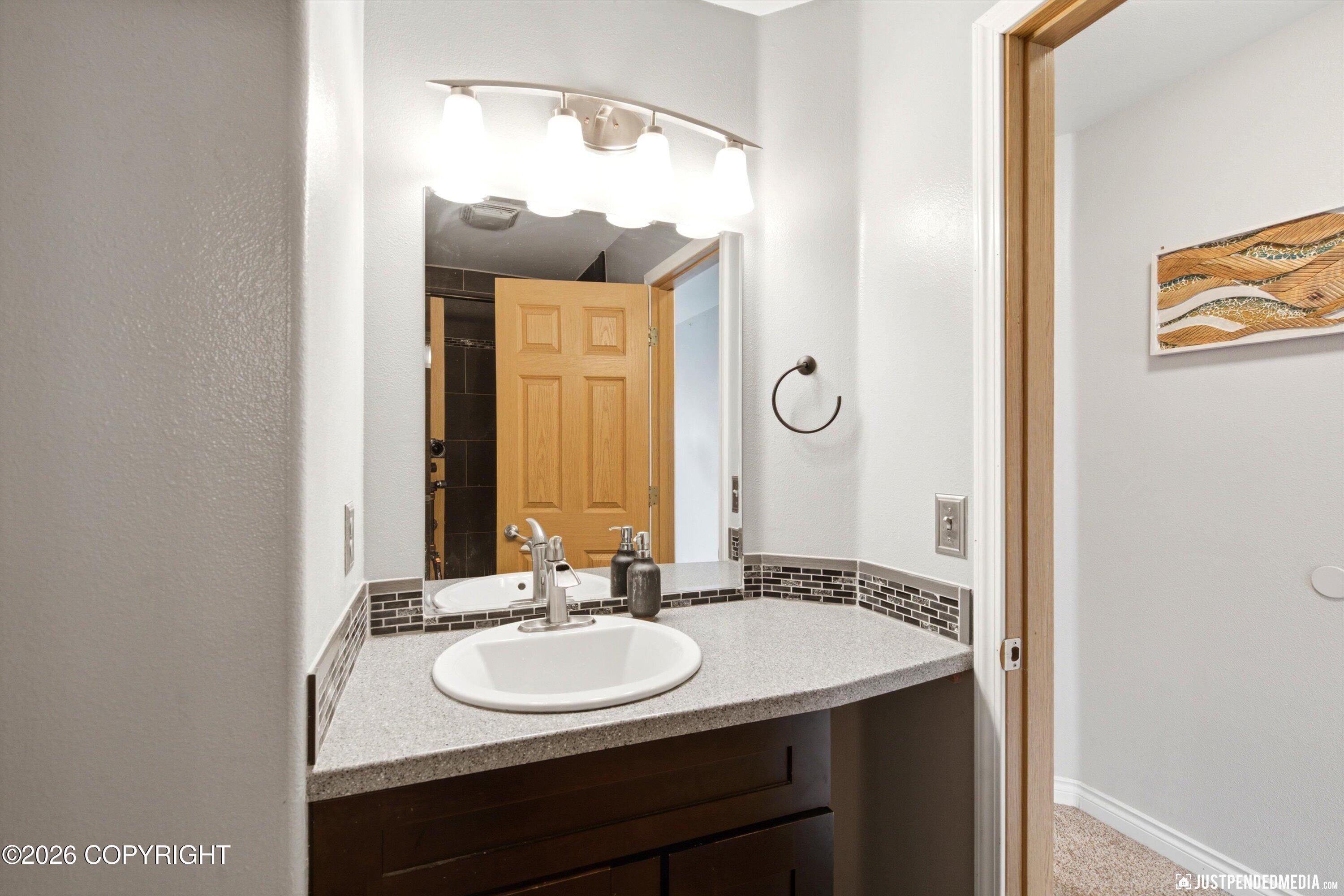 6933 Gold Kings Avenue #c Property Photo 25
