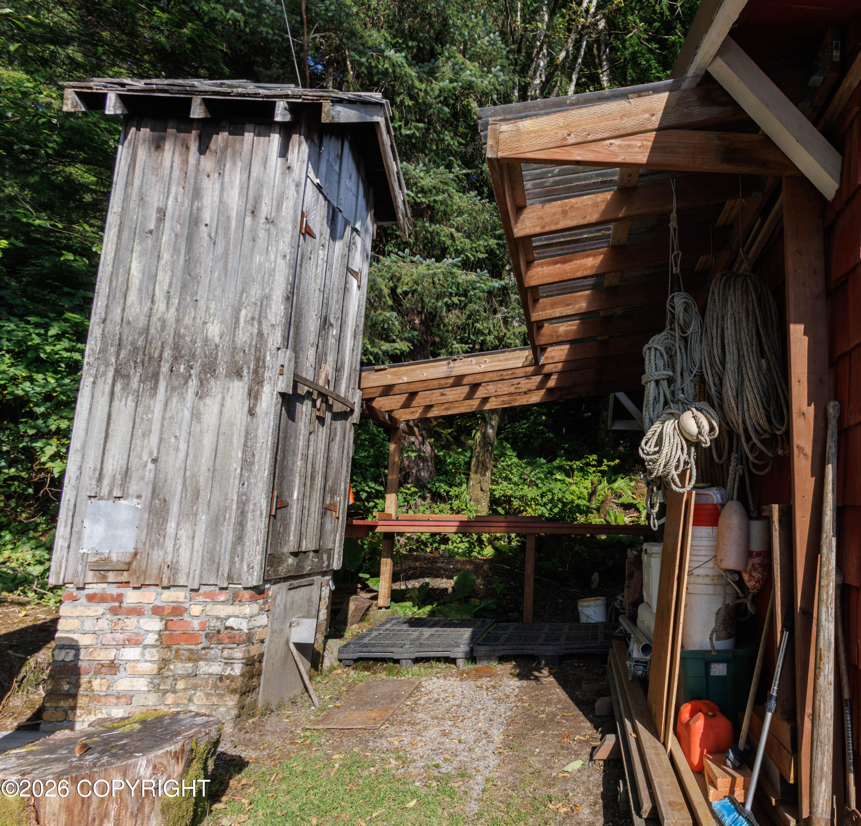 4834 N Tongass Highway Property Photo 11