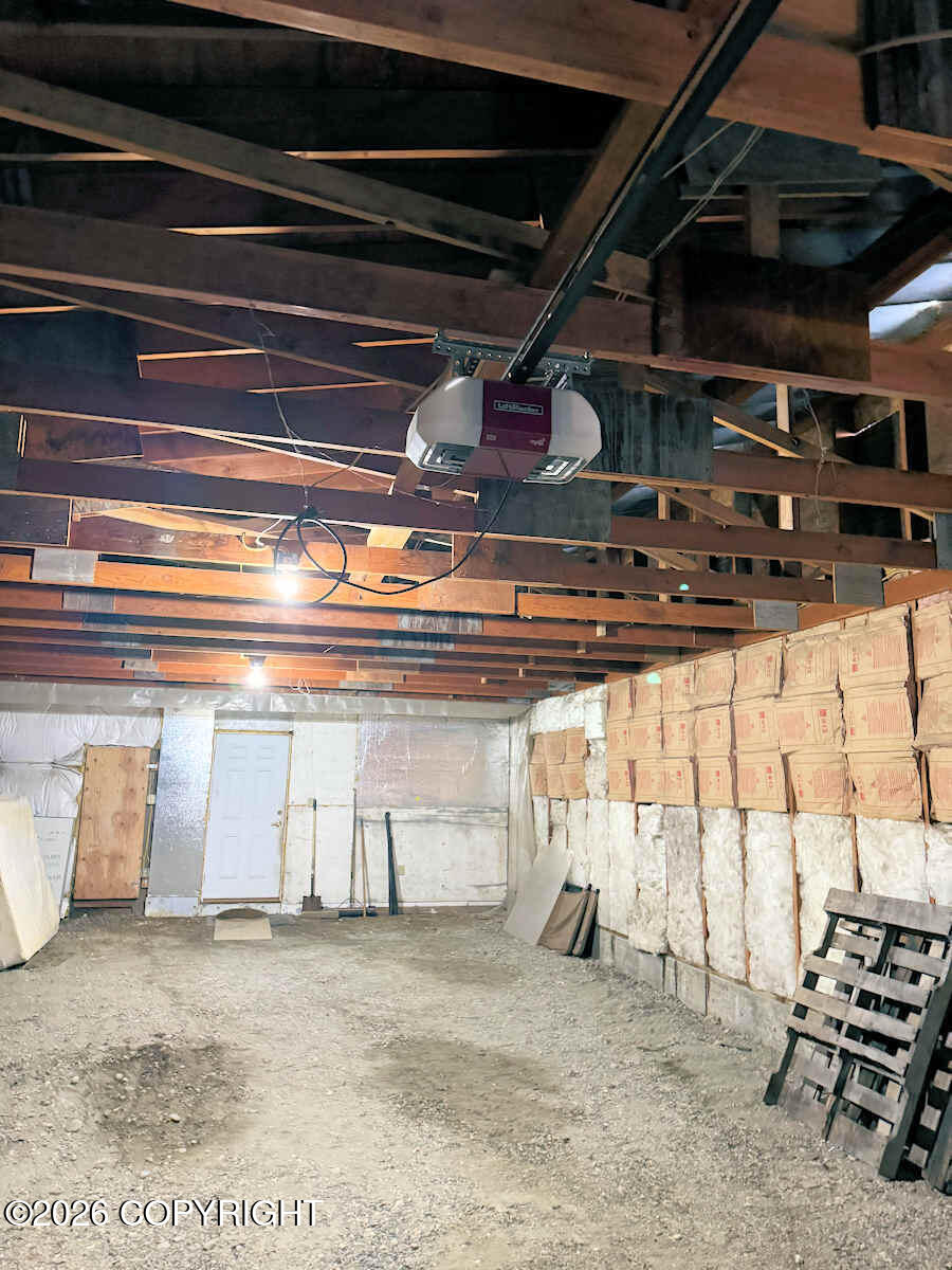 1510-1521 Well Street Property Photo 3