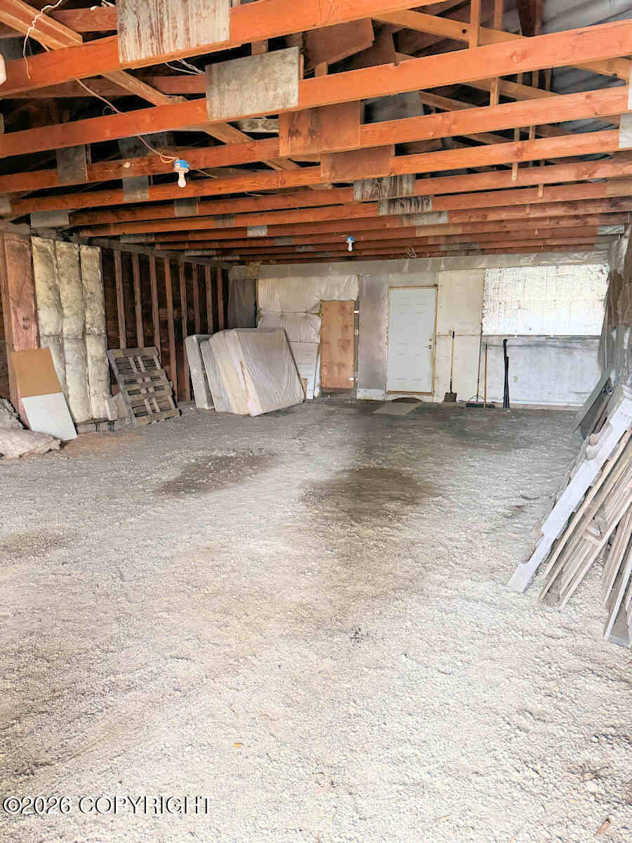 1510-1521 Well Street Property Photo 4