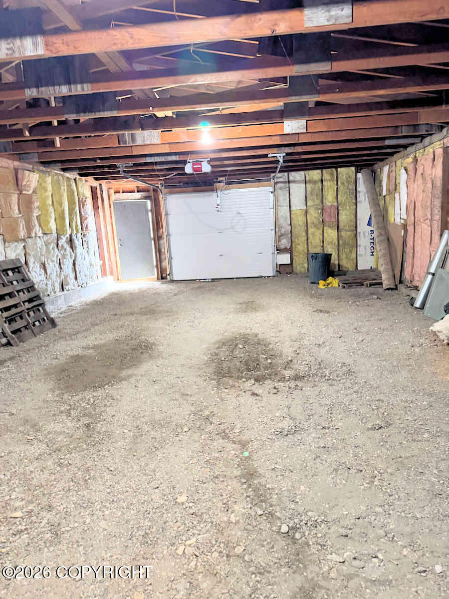 1510-1521 Well Street Property Photo 5