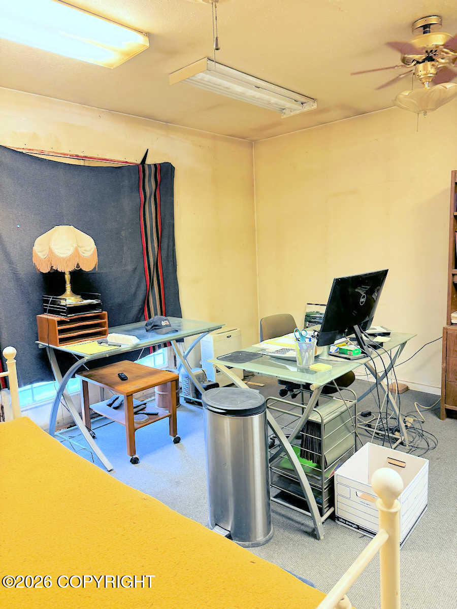 1510-1521 Well Street Property Photo 6