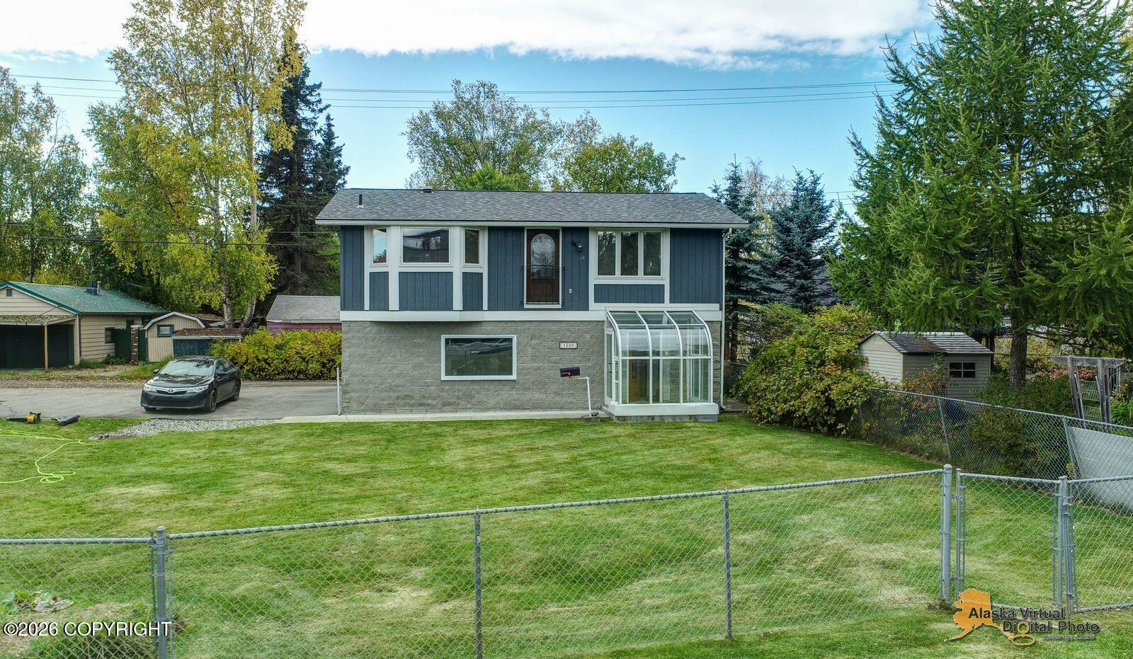 1556 G Street Property Photo 2
