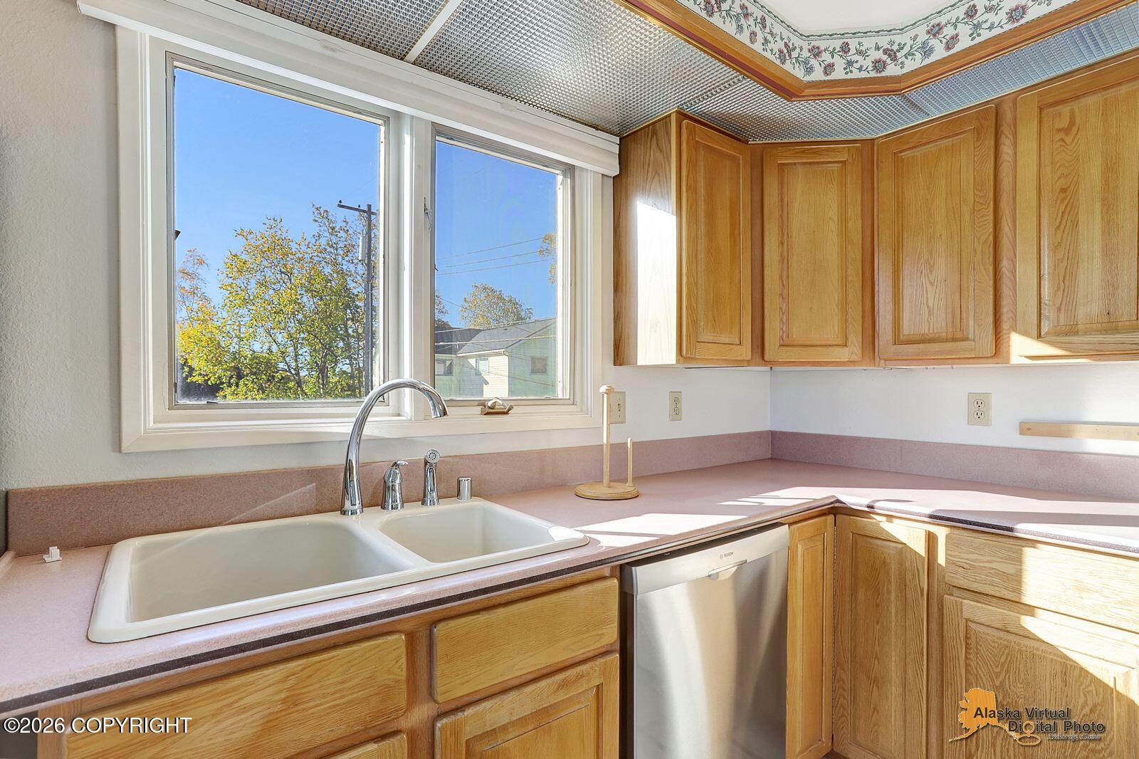 1556 G Street Property Photo 14
