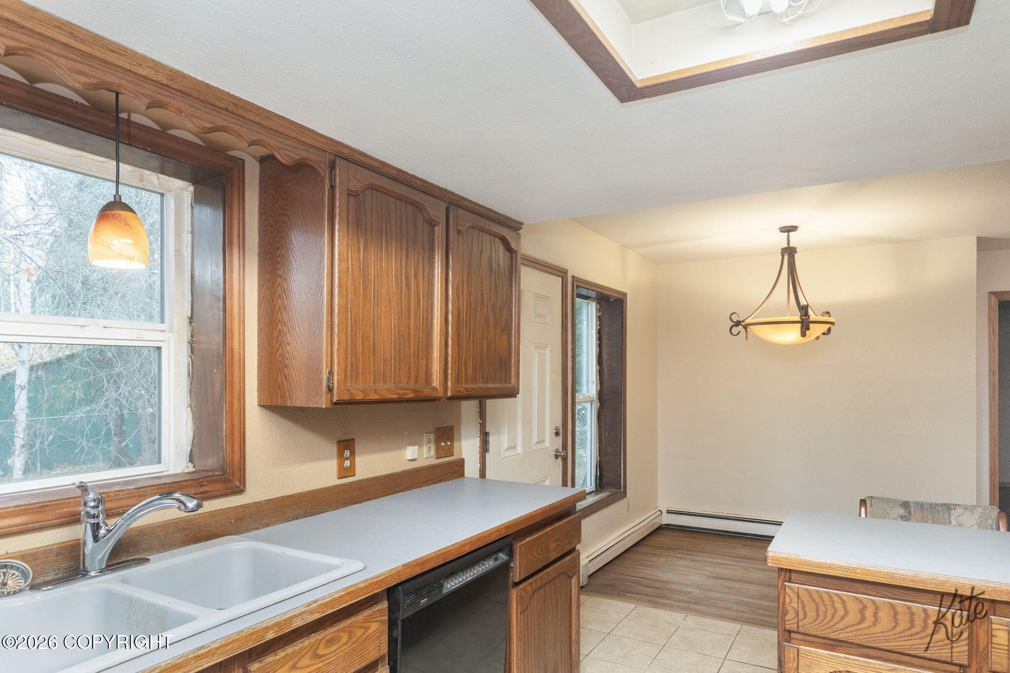 1088 Eliz Street Property Photo 4