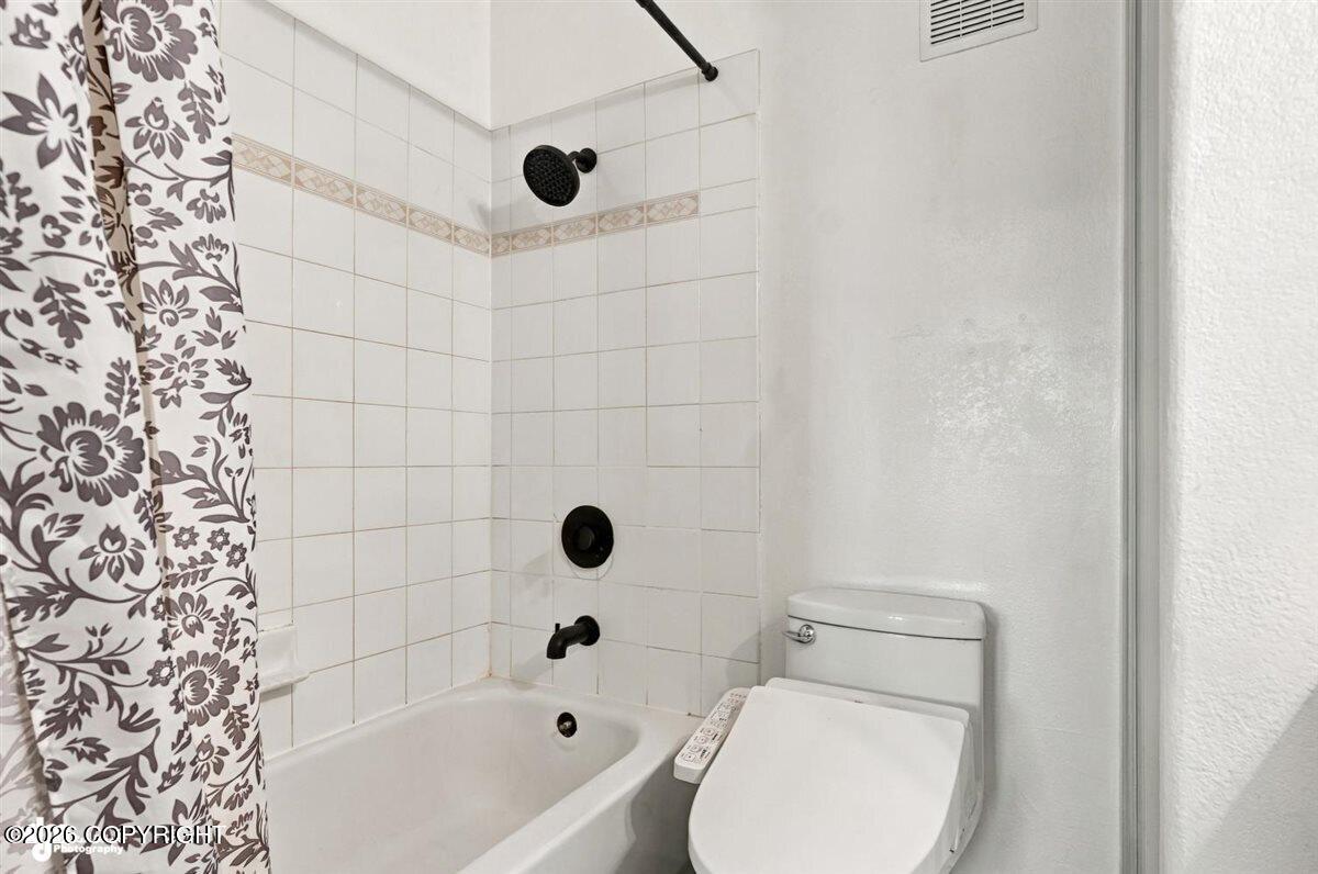 5402 W Dimond Boulevard #a18 Property Photo 17