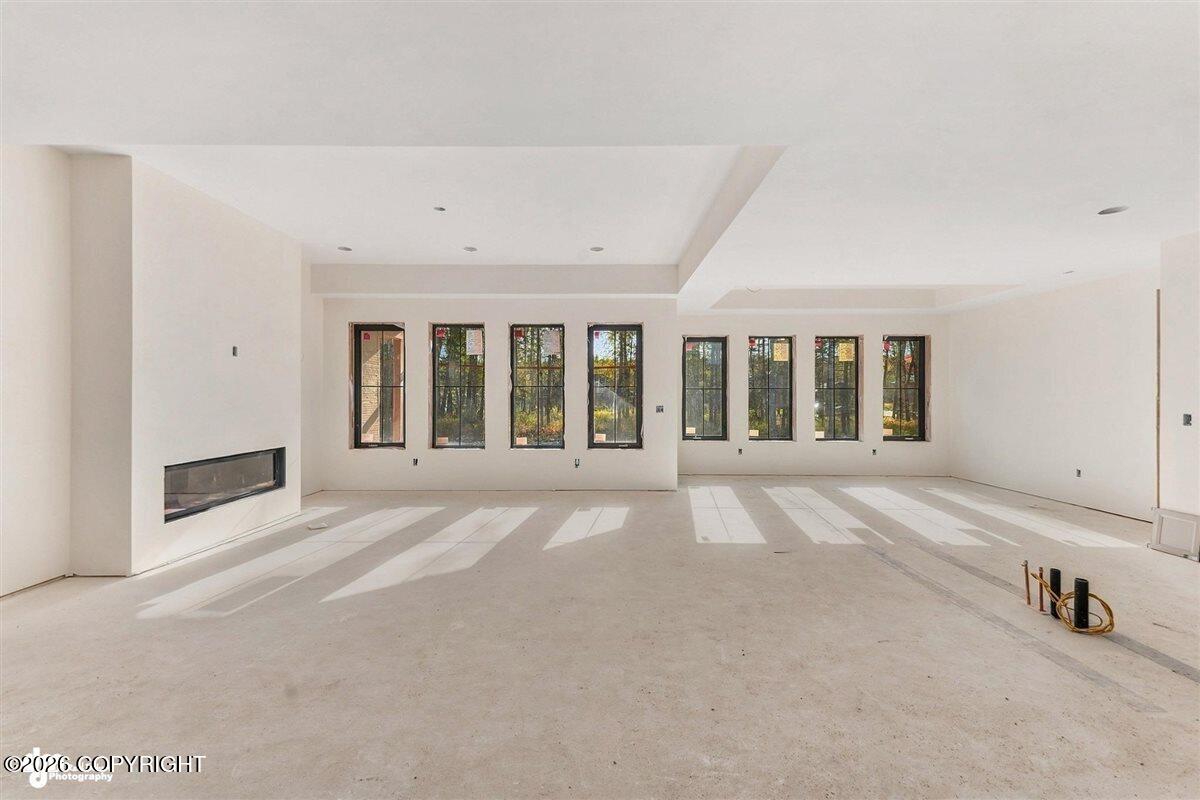 2070 W Cameron Drive Property Photo 5
