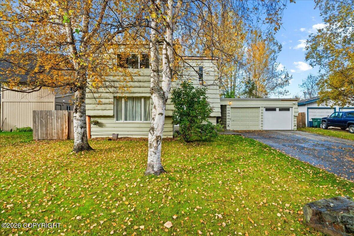 7962 Resurrection Drive Property Photo 2