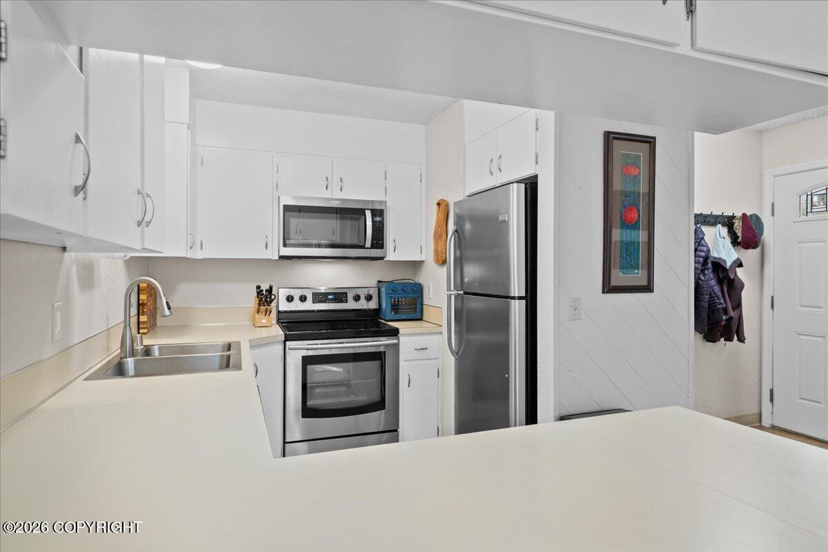 7962 Resurrection Drive Property Photo 13