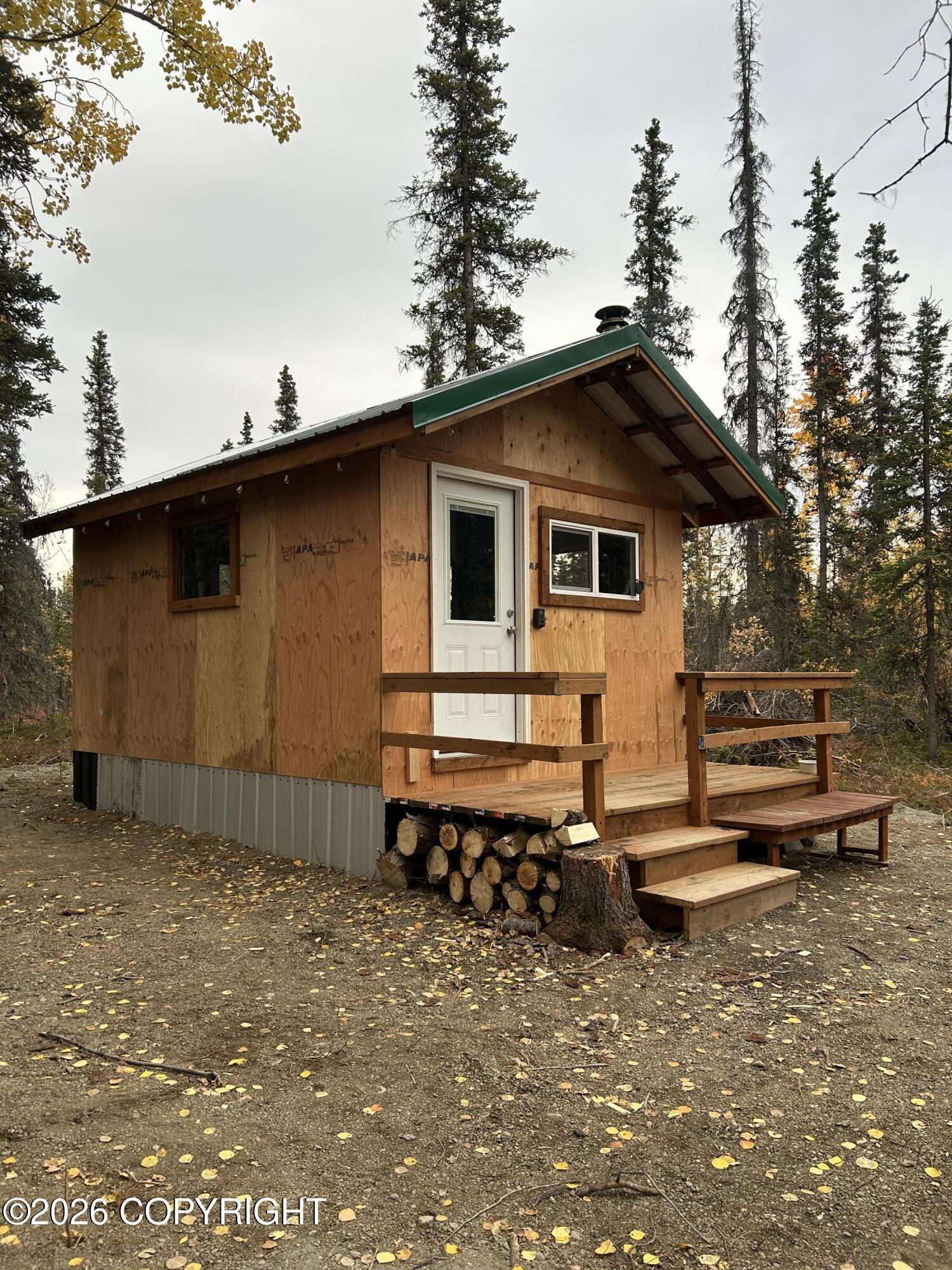 000 Mi 81 Richardson Highway Property Photo 1