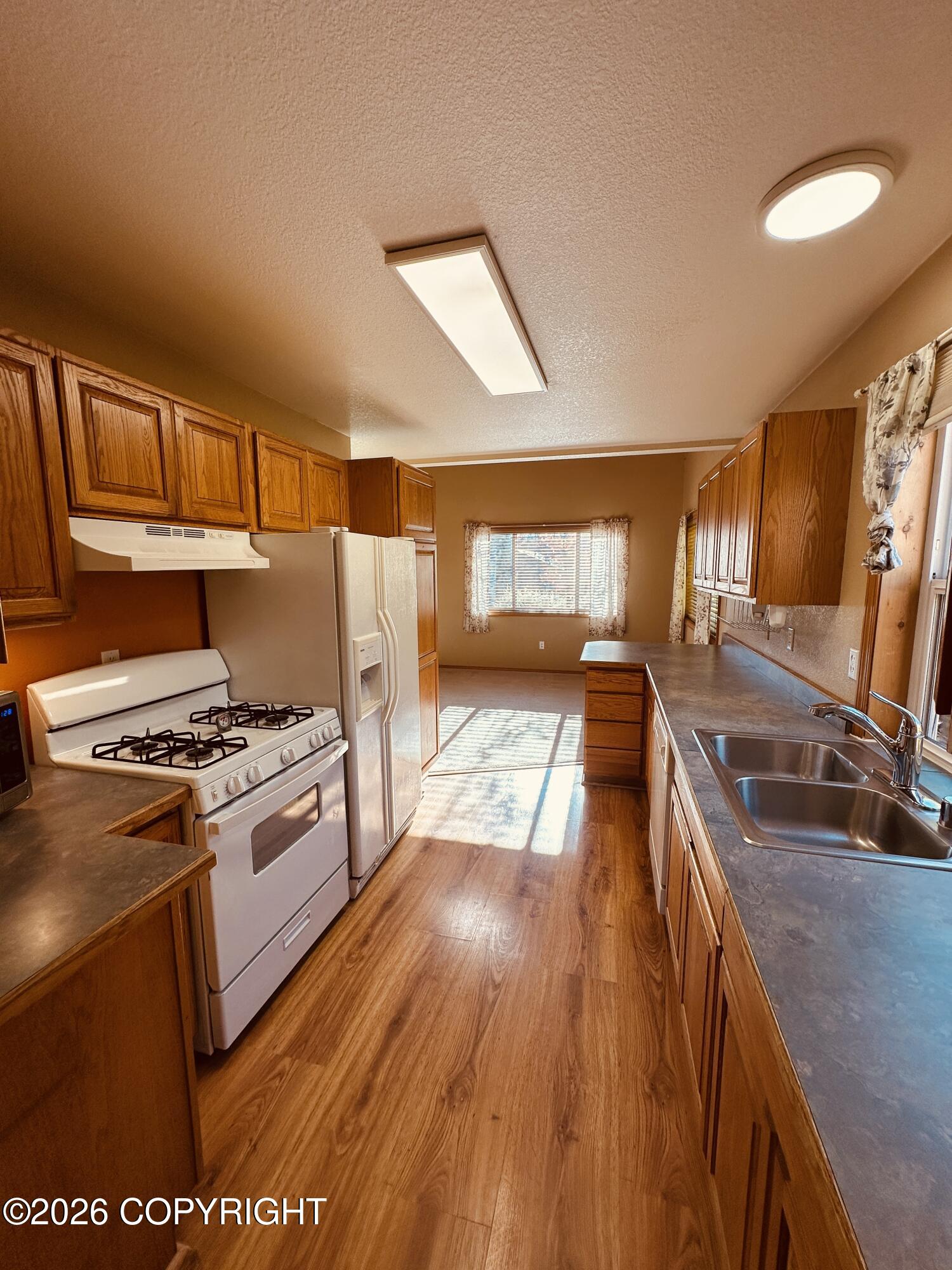1015 E Hanna Circle #a Property Photo 2