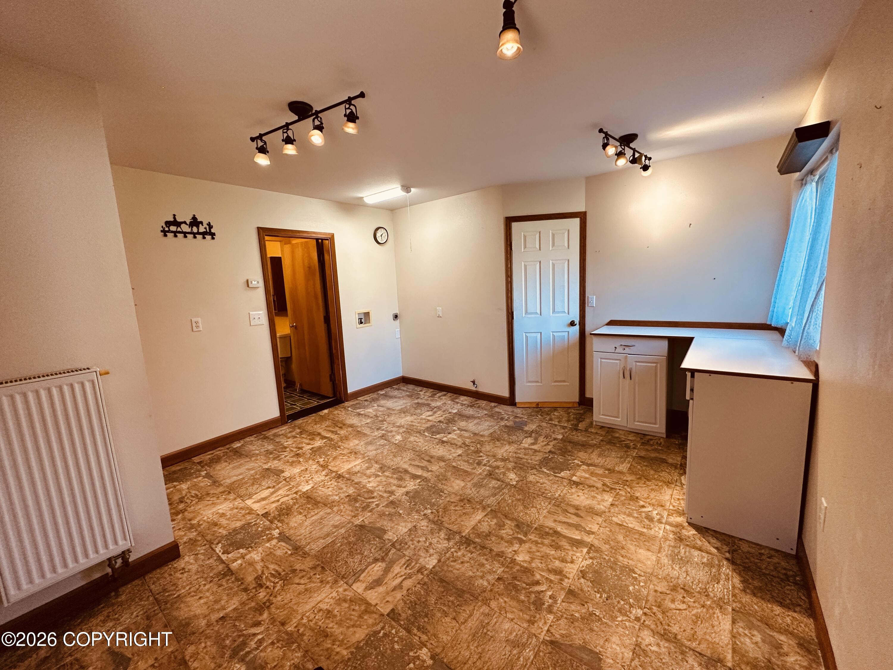 1015 E Hanna Circle #a Property Photo 5