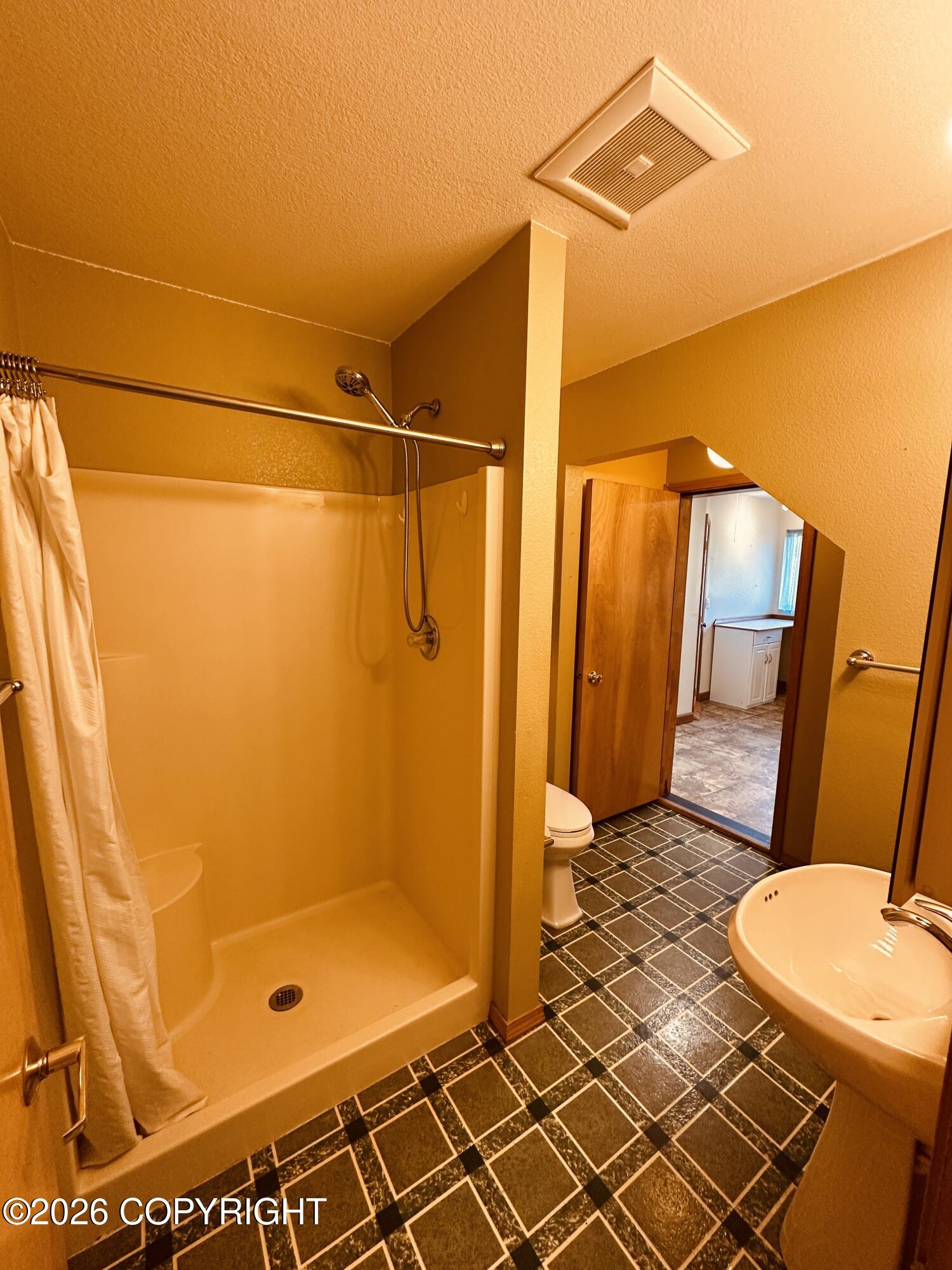 1015 E Hanna Circle #a Property Photo 6