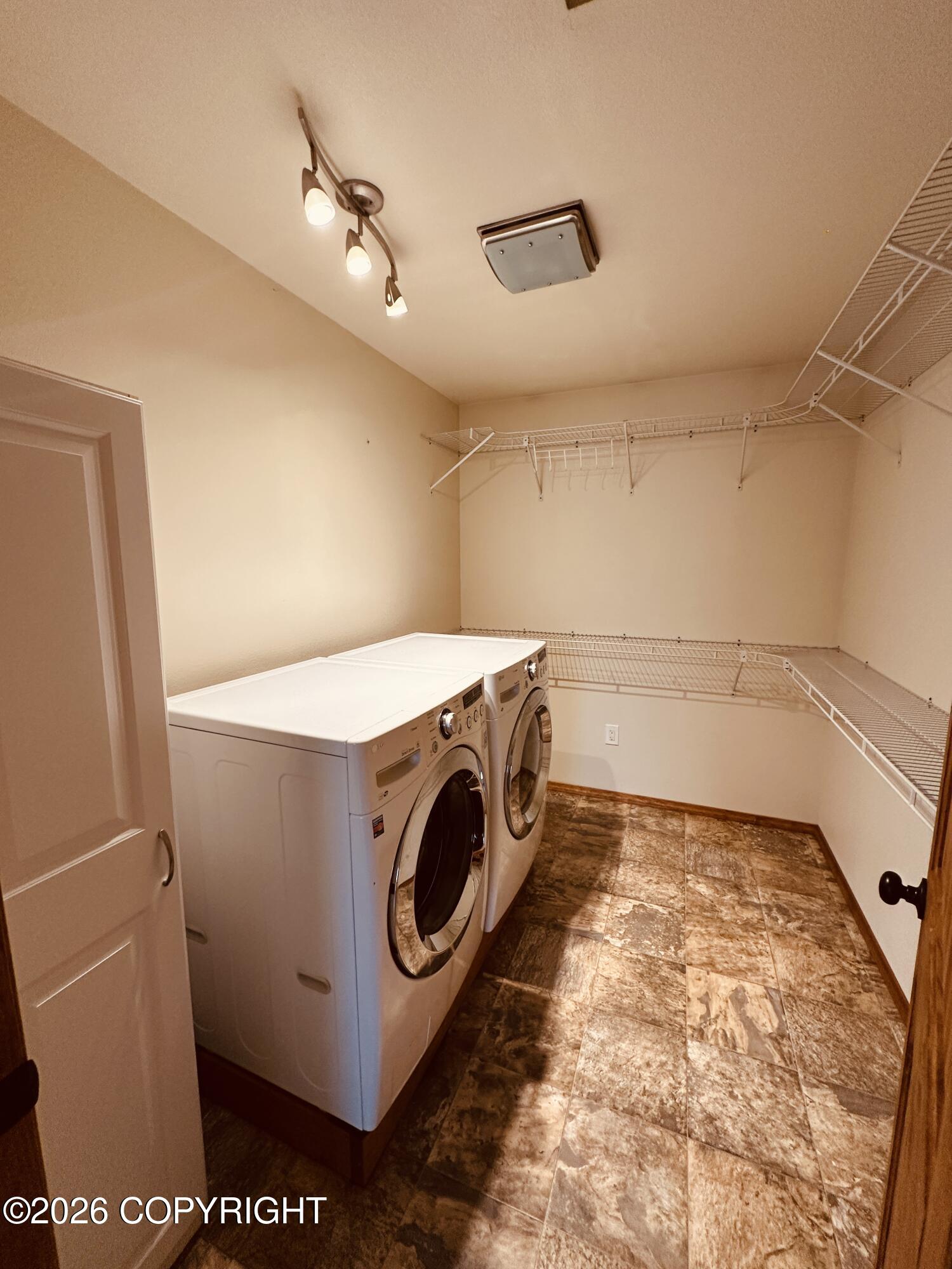 1015 E Hanna Circle #a Property Photo 10