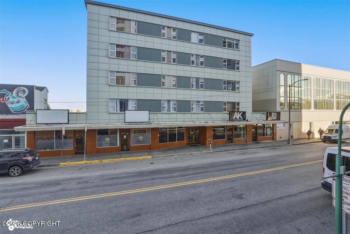 525 W 3rd Avenue #402 Property Photo 1