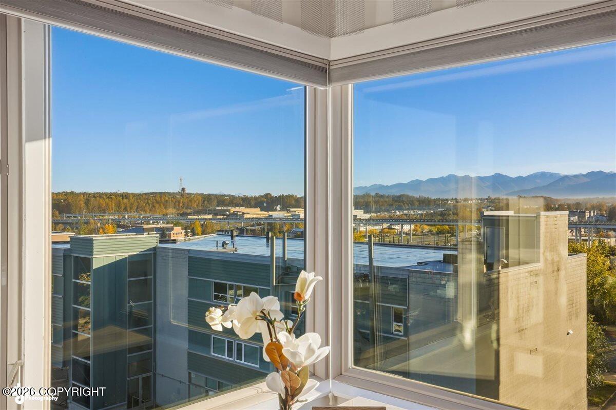 525 W 3rd Avenue #402 Property Photo 6