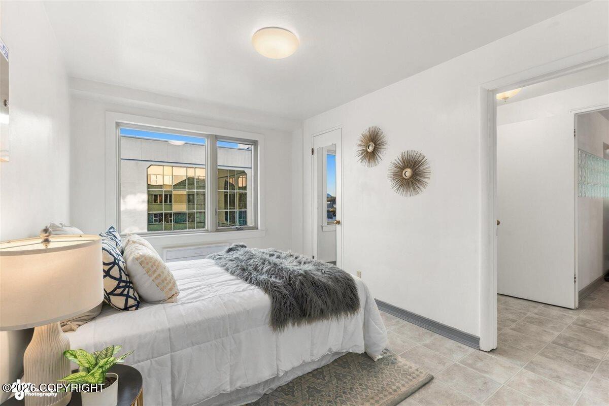 525 W 3rd Avenue #402 Property Photo 15