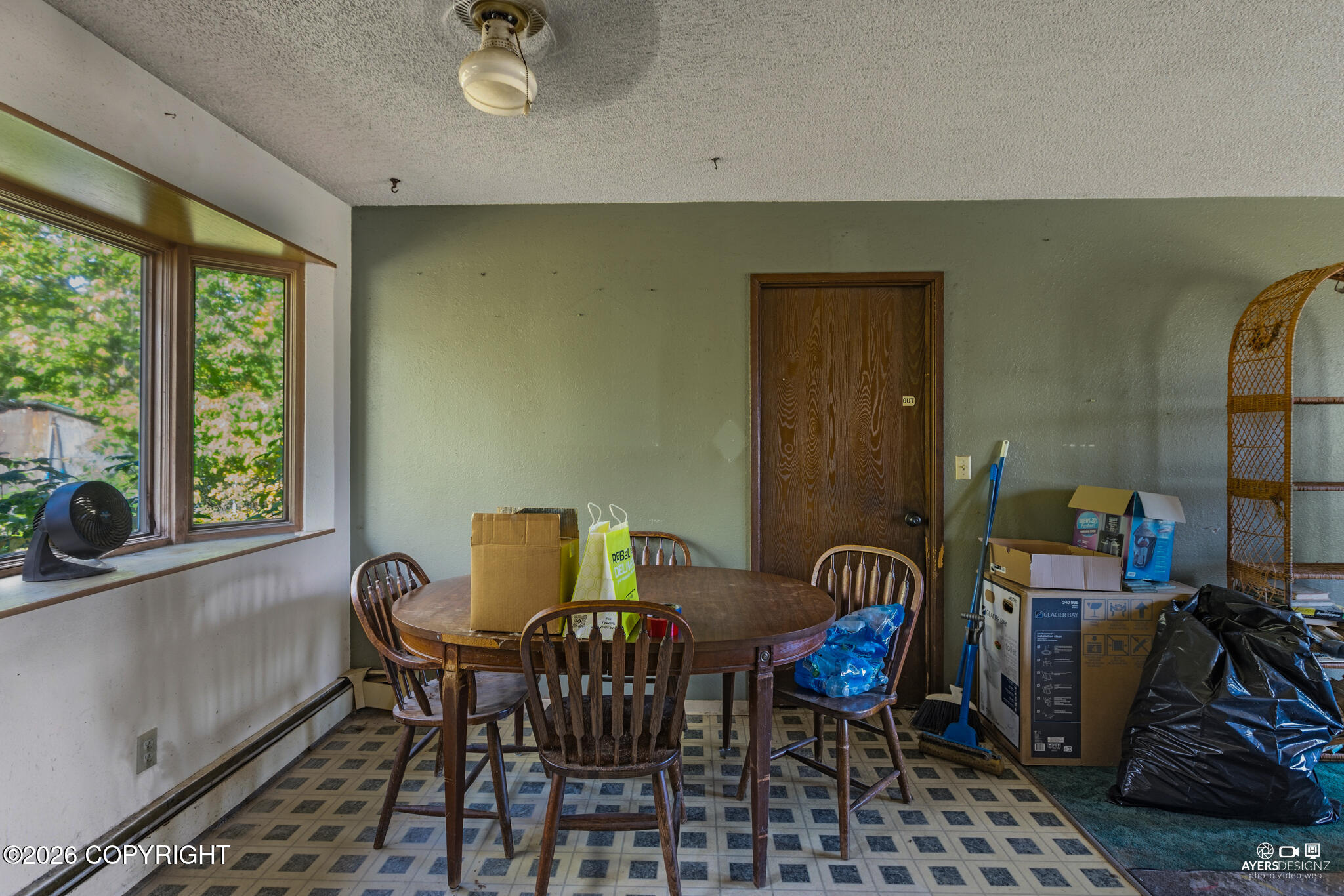 697 Sycamore Circle Property Photo 6