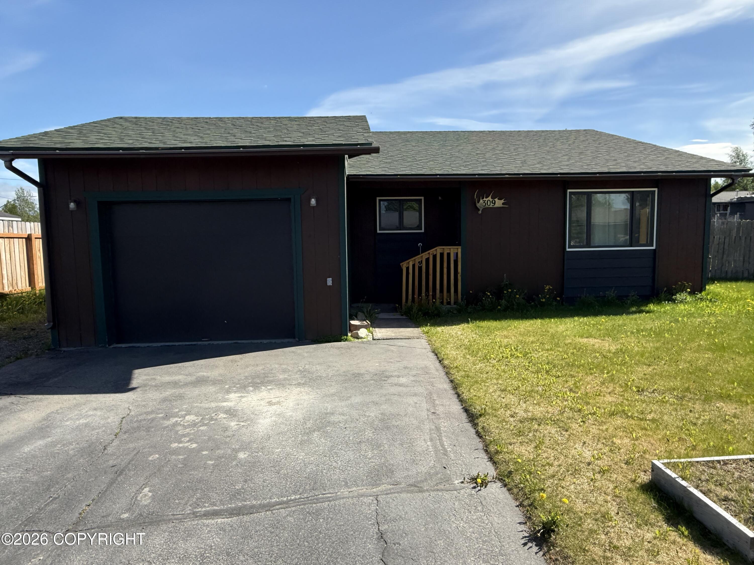 309 W Corral Avenue Property Photo 1