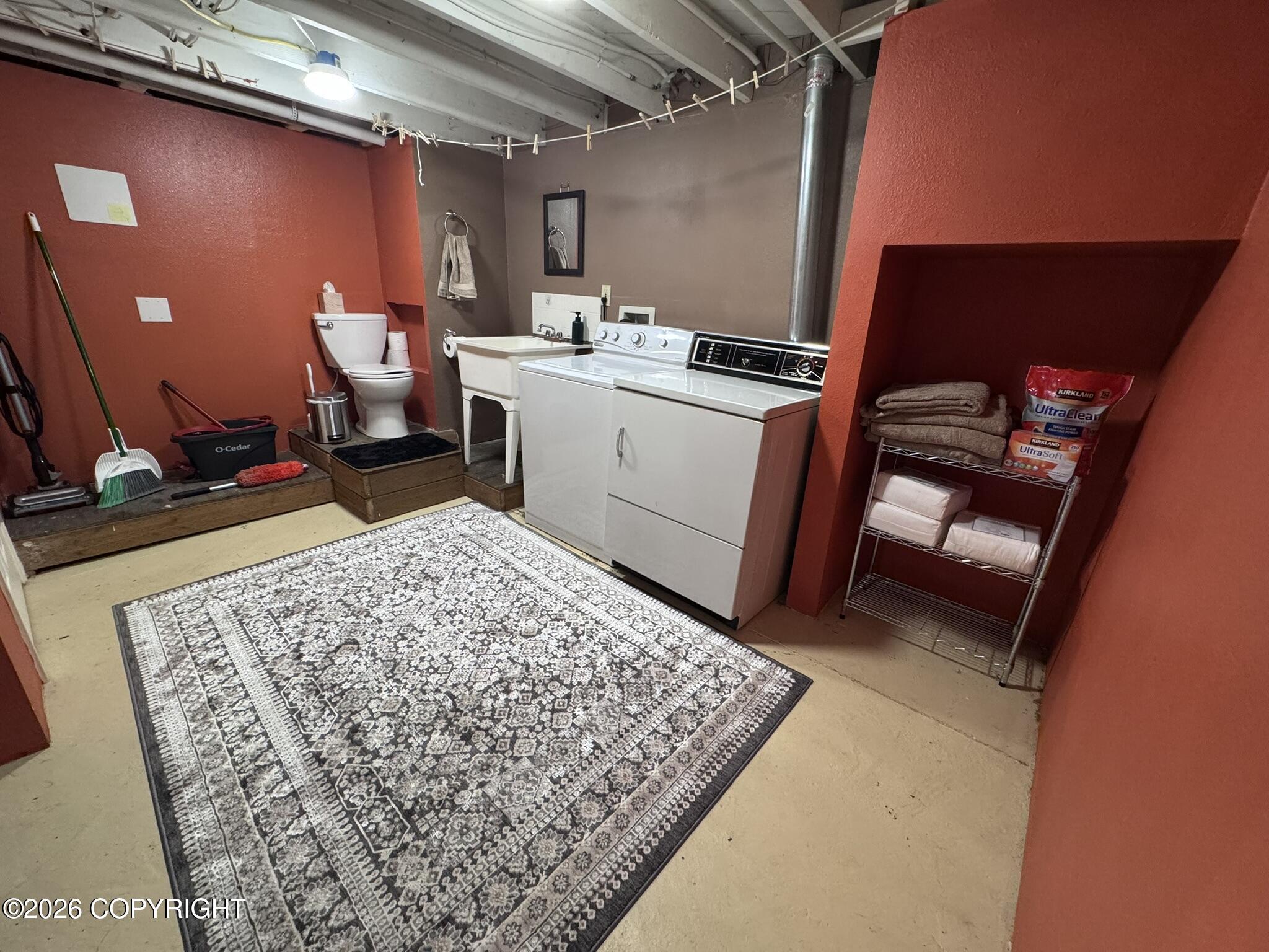 112 E 10th Avenue Property Photo 24