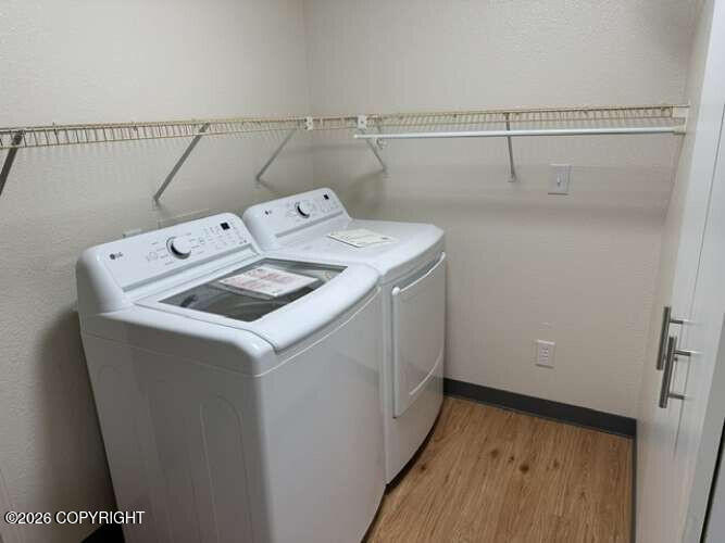 2140 E Village Loop Property Photo 10