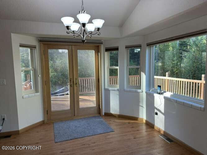 2140 E Village Loop Property Photo 16
