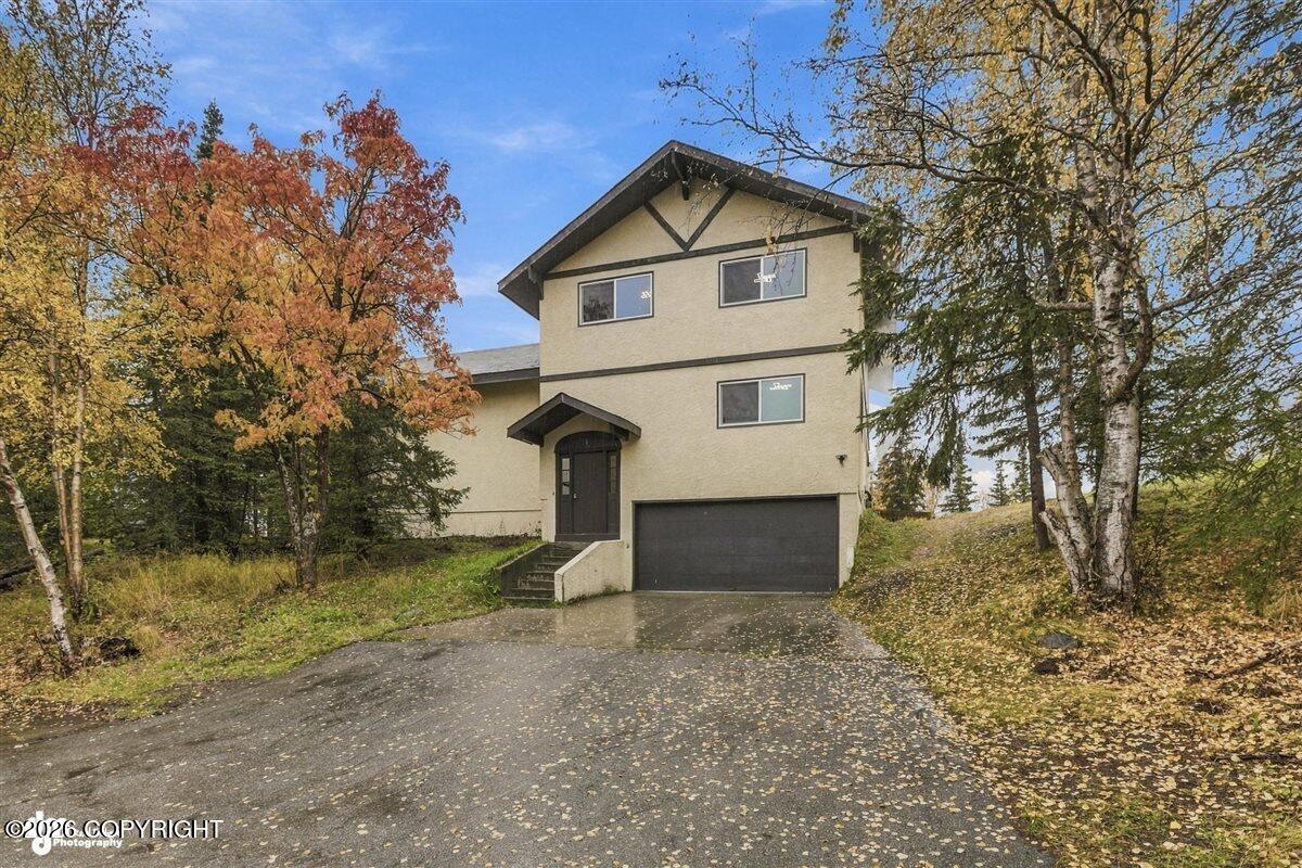 10500 Hillside Drive Property Photo 2