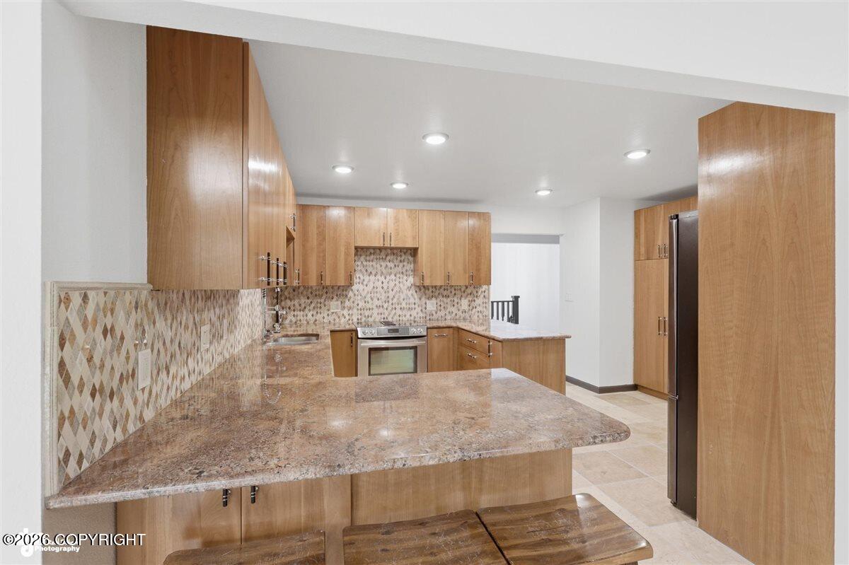 10500 Hillside Drive Property Photo 10