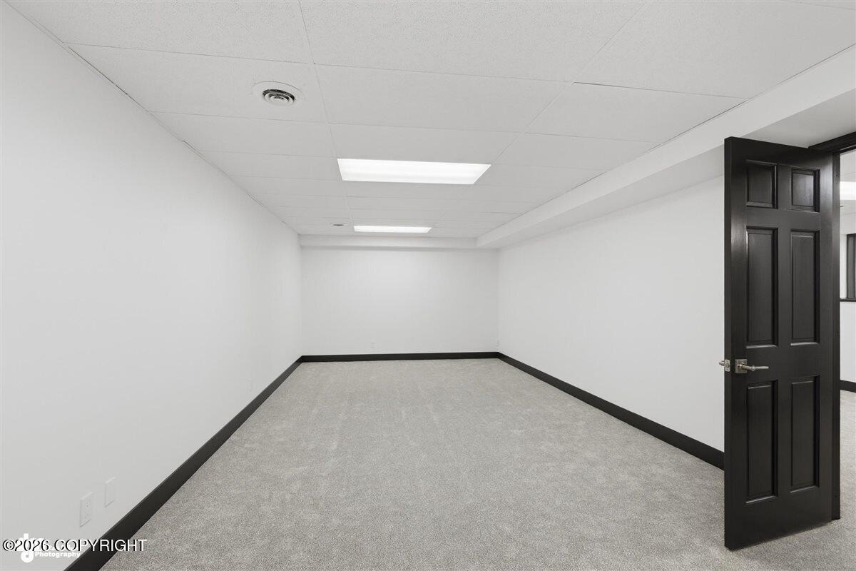 10500 Hillside Drive Property Photo 16